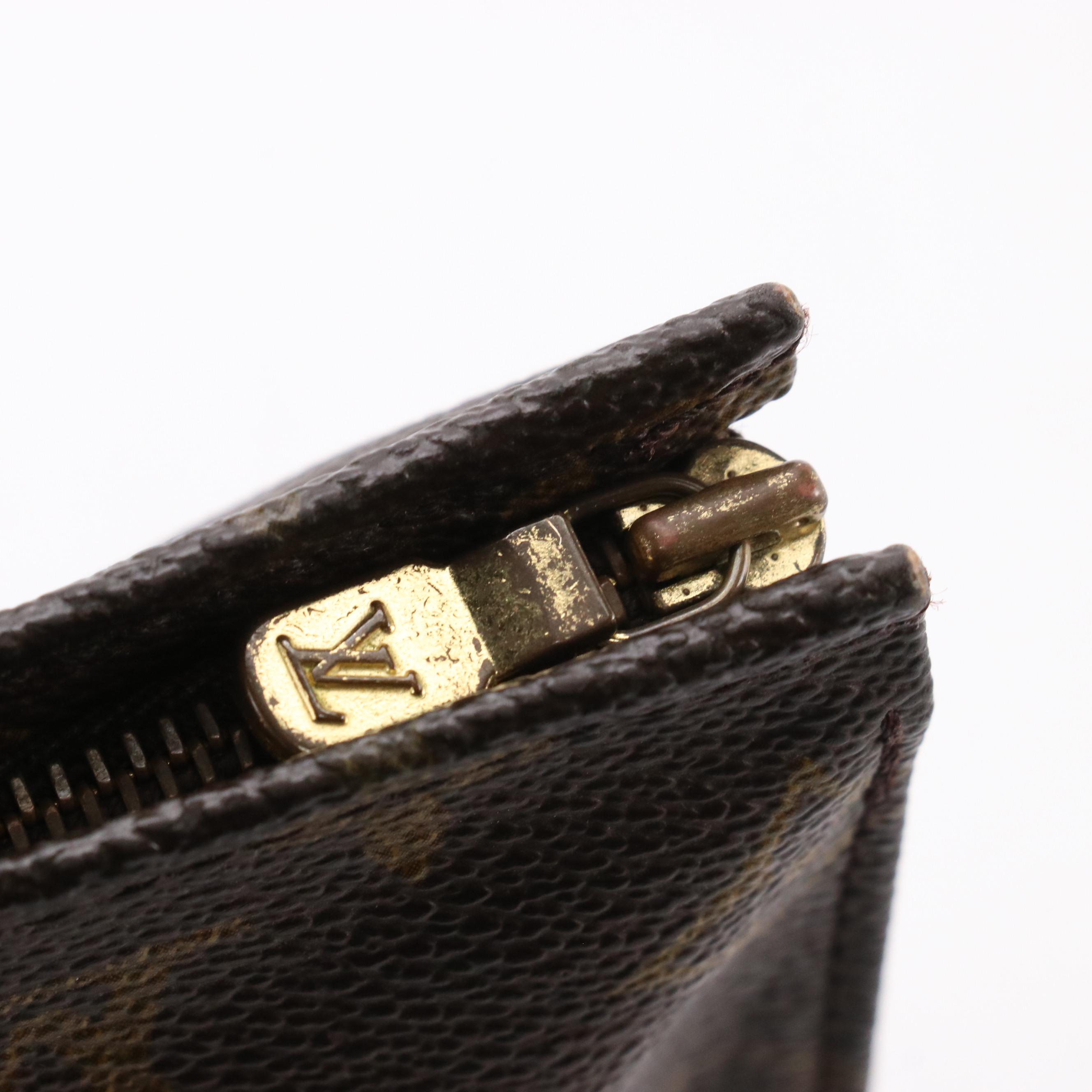 Louis Vuitton Zip Pouch in Monogram Canvas
