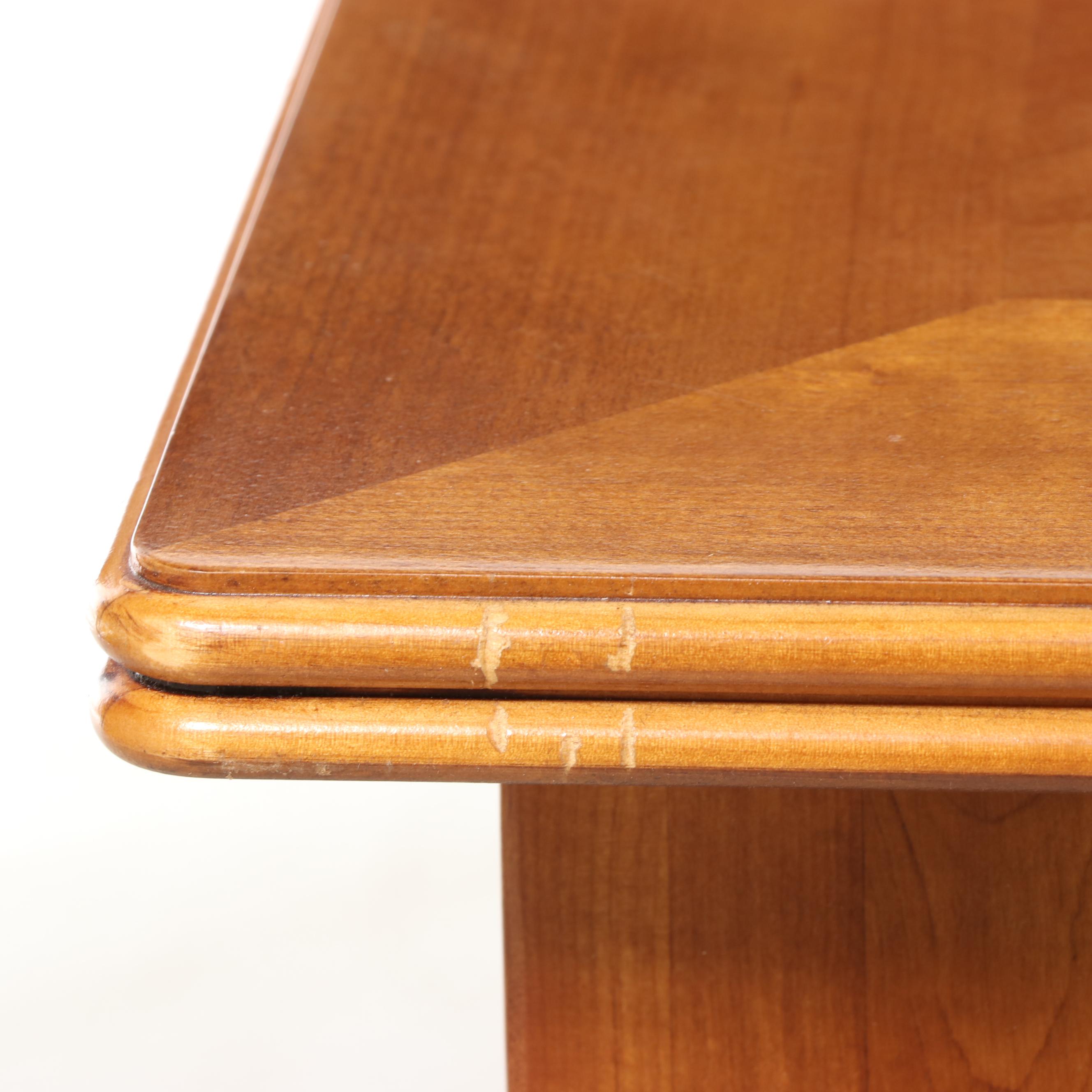 Stanley Furniture Neoclassical Style Dining Table and Six Chairs