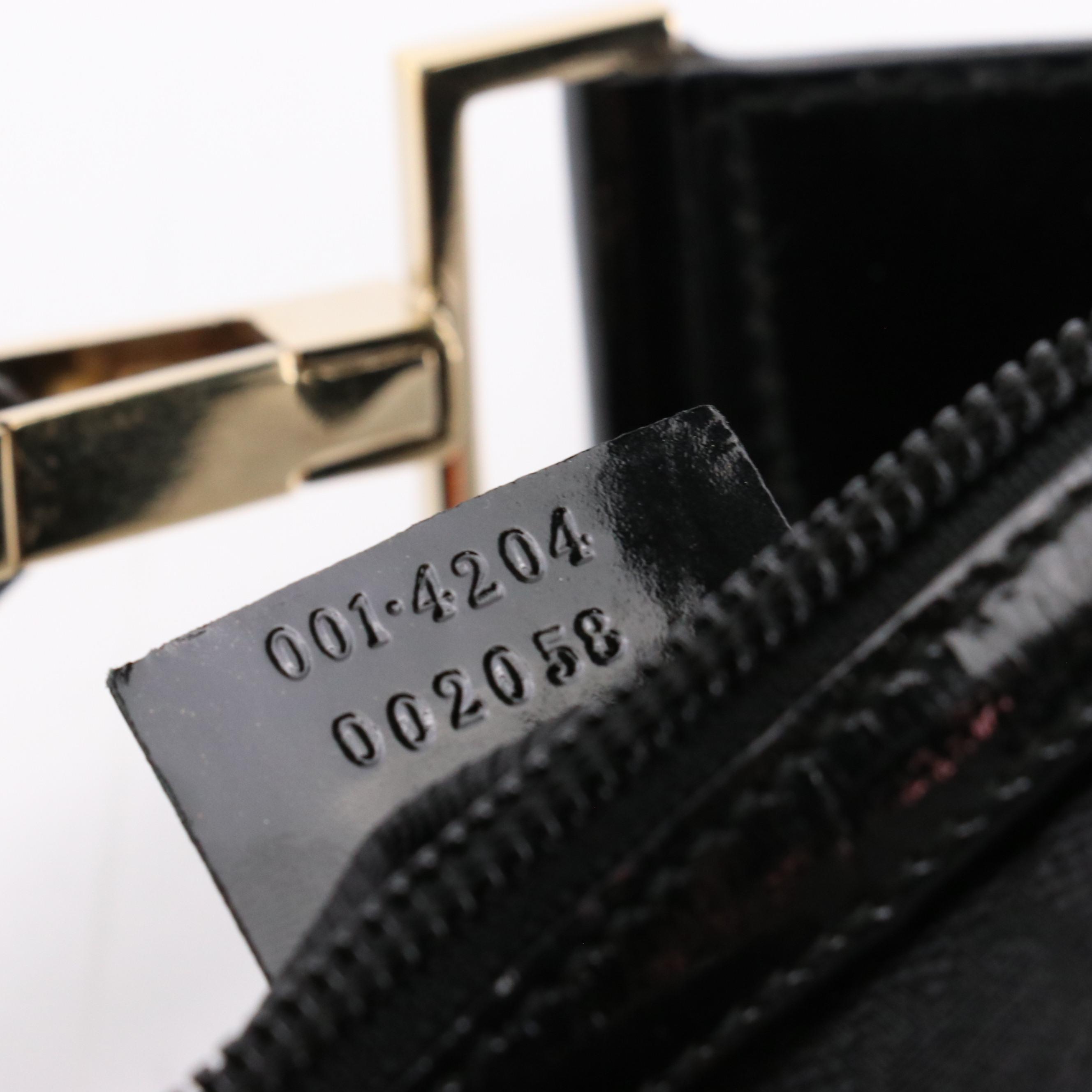 Gucci Black GG Canvas Hobo Shoulder Bag with Patent Leather Trim