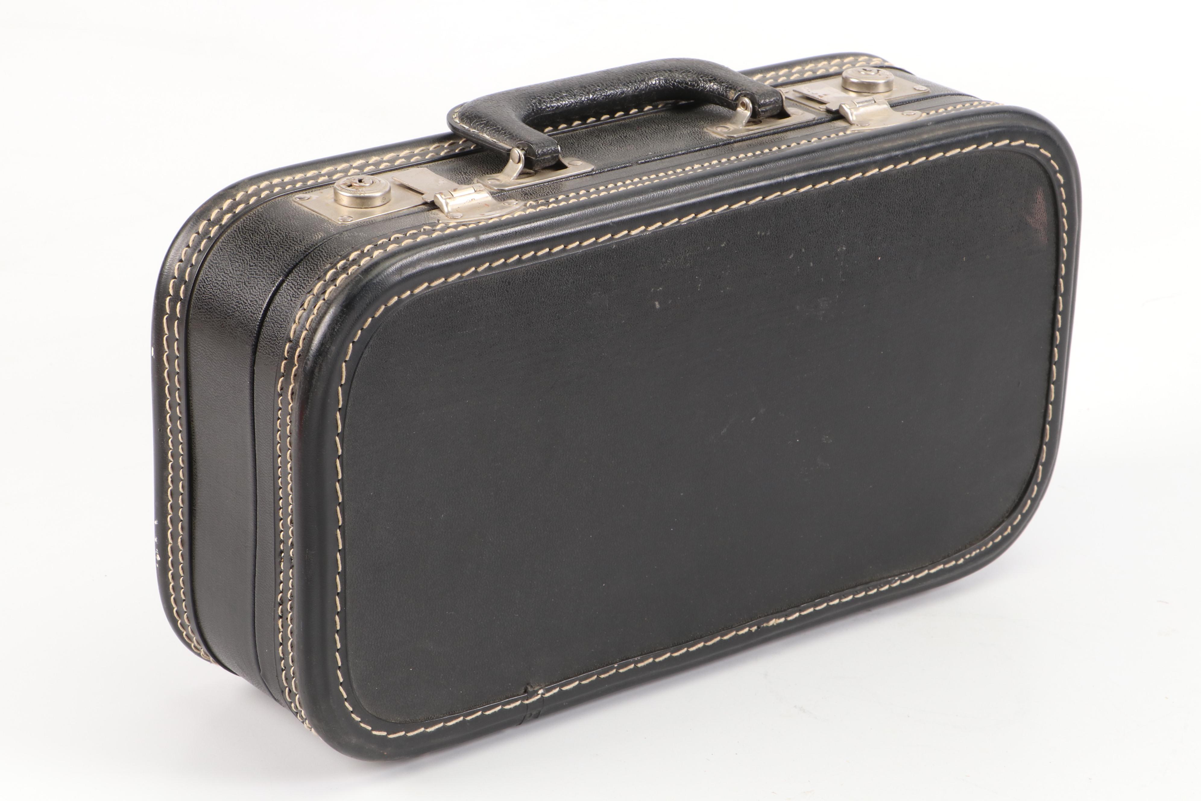 Evette Grenadilla Wood Clarinet With Faux Leather Hardside Case, Music Book