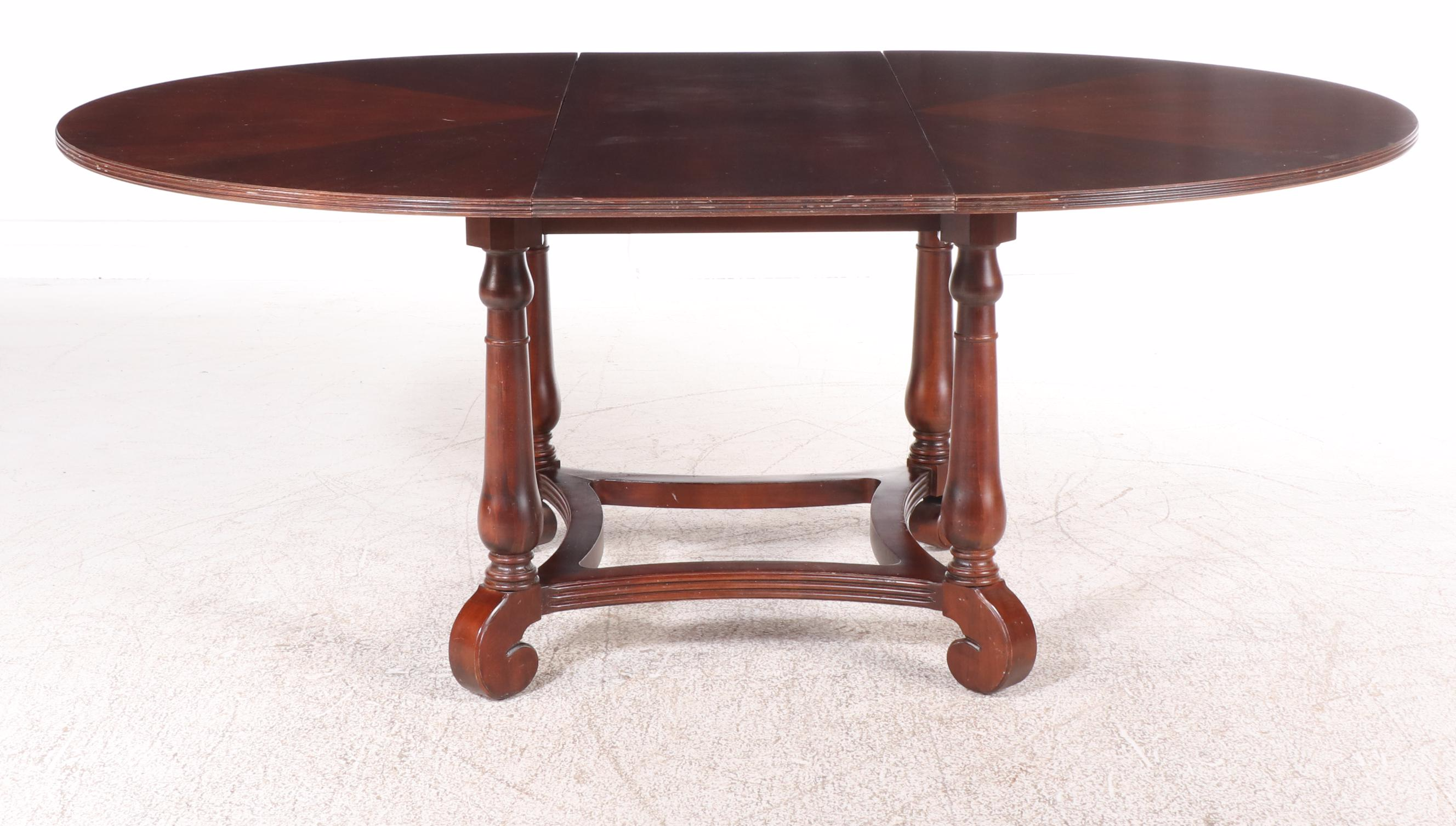 Ethan Allen Wooden Extendable Dining Table, Late 20th Century