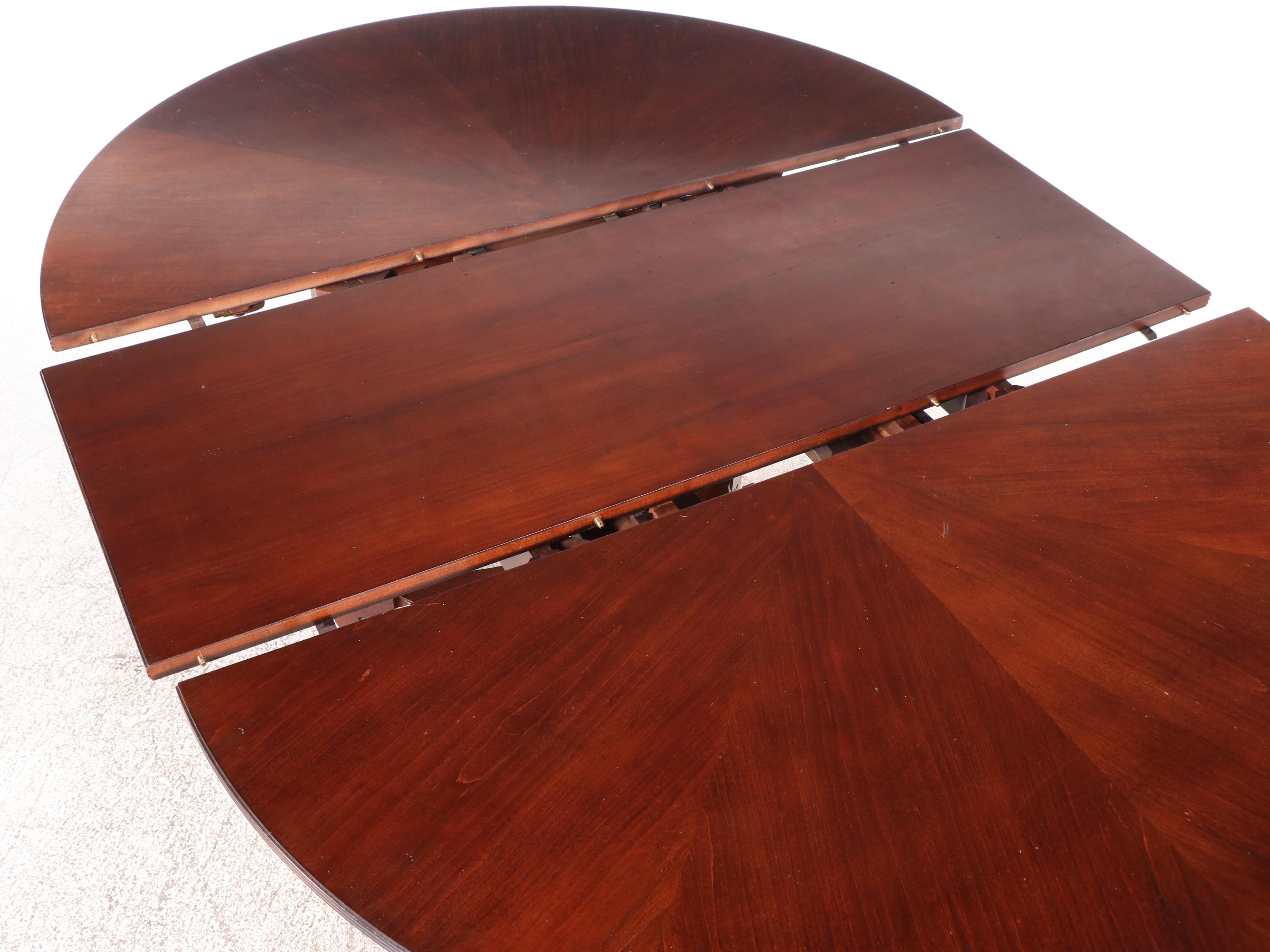 Ethan Allen Wooden Extendable Dining Table, Late 20th Century
