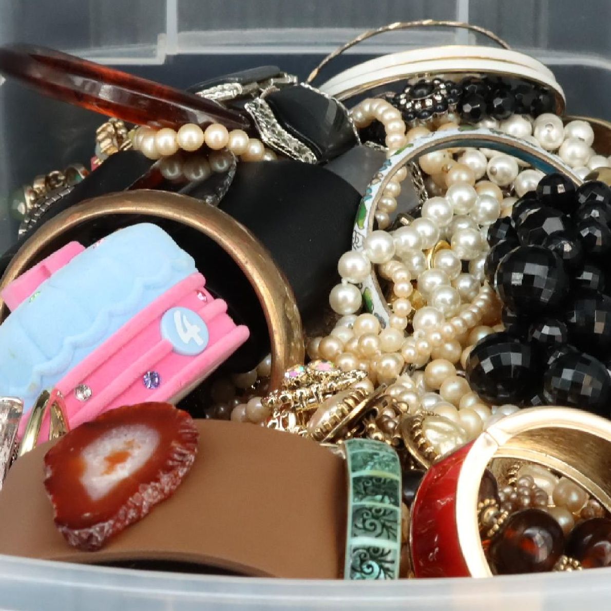 Uncommon Discoveries: Jewelry Collection