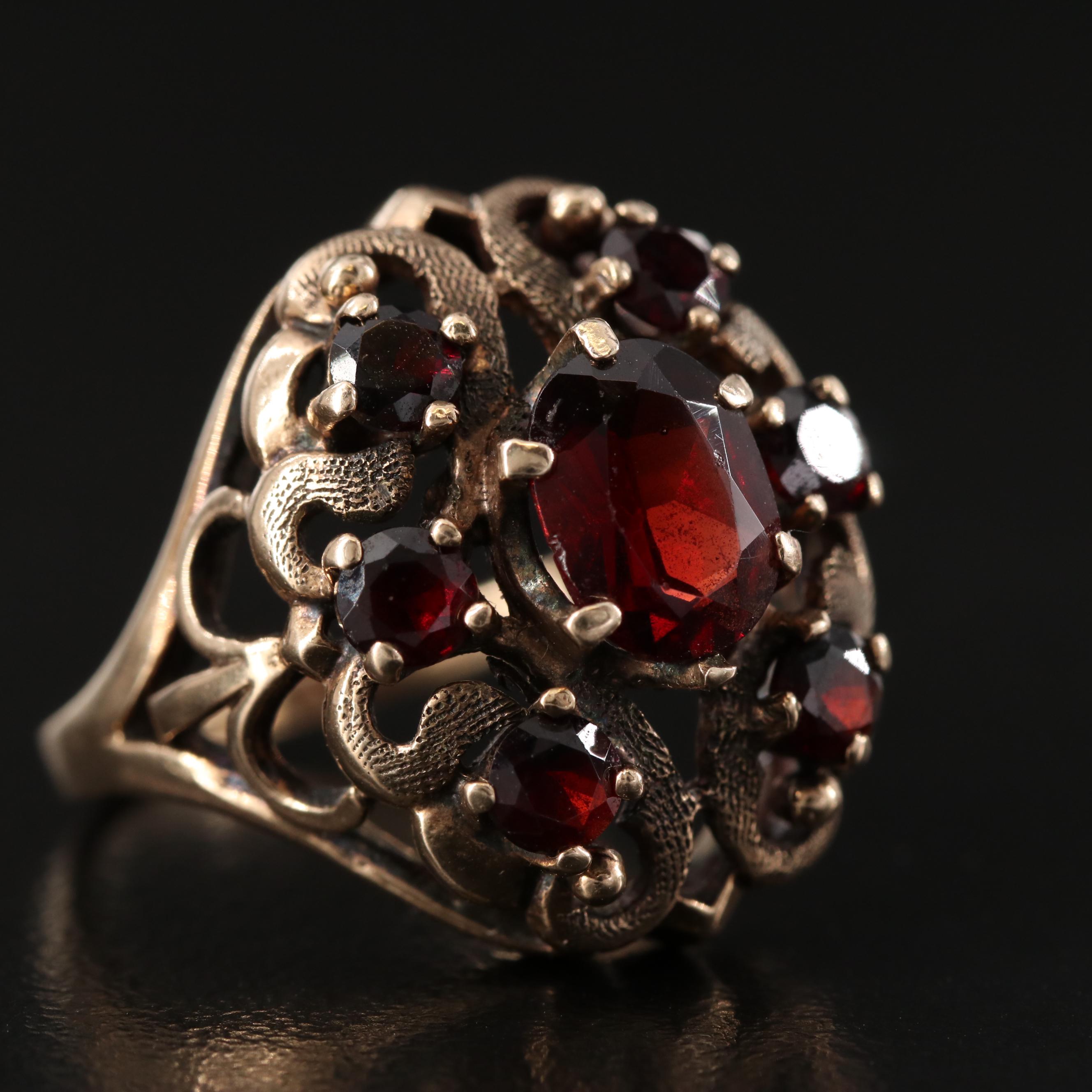 Vintage 10K Rose Gold Garnet Ring