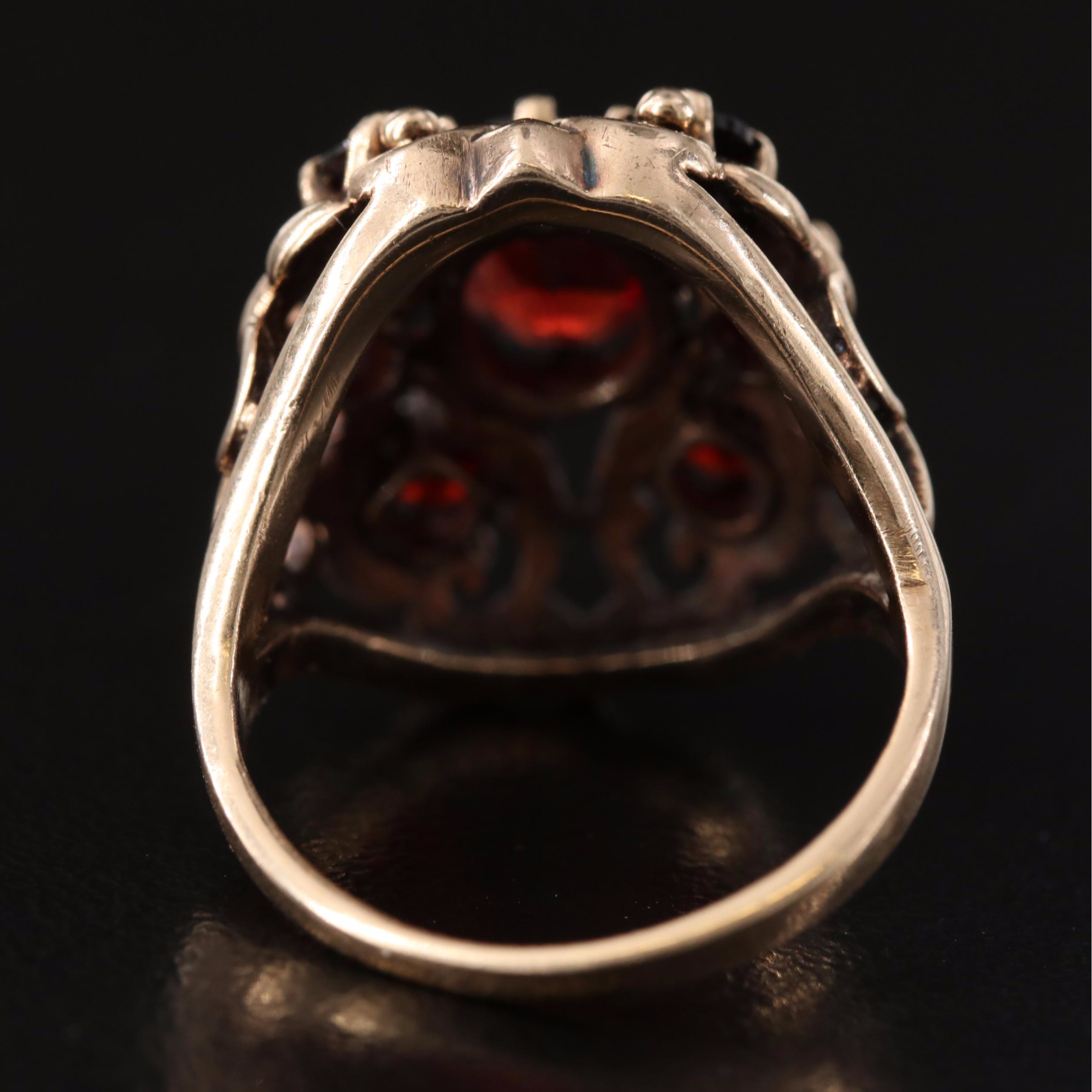 Vintage 10K Rose Gold Garnet Ring