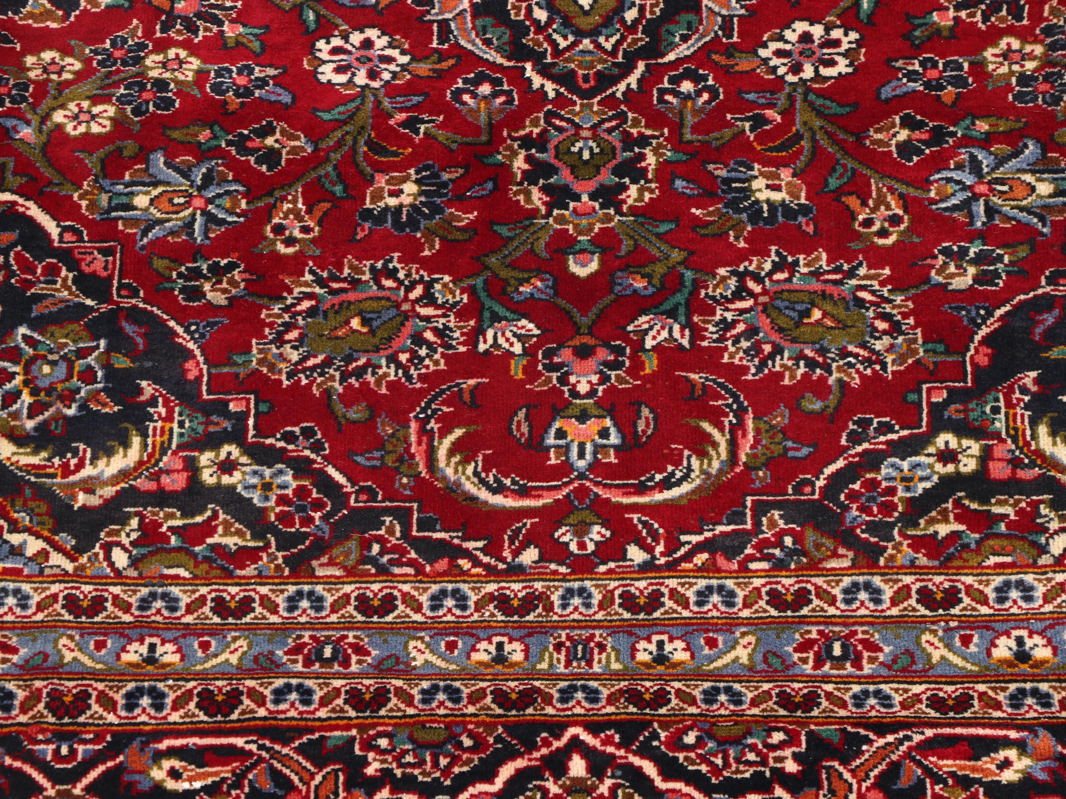9'4 x 12'8 Hand-Knotted Persian Kashan Room-Sized Rug