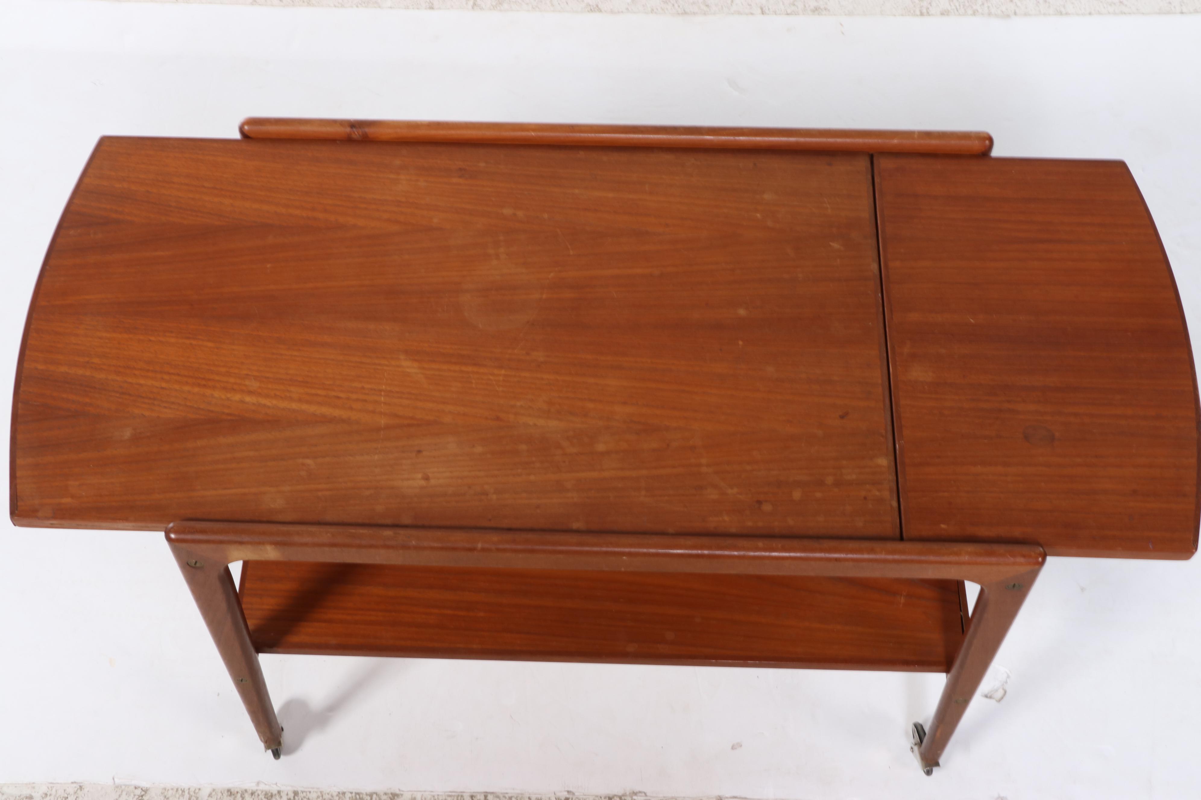 Danish Mid Century Modern Wooden Tray Table, Mid to Late 20th Century