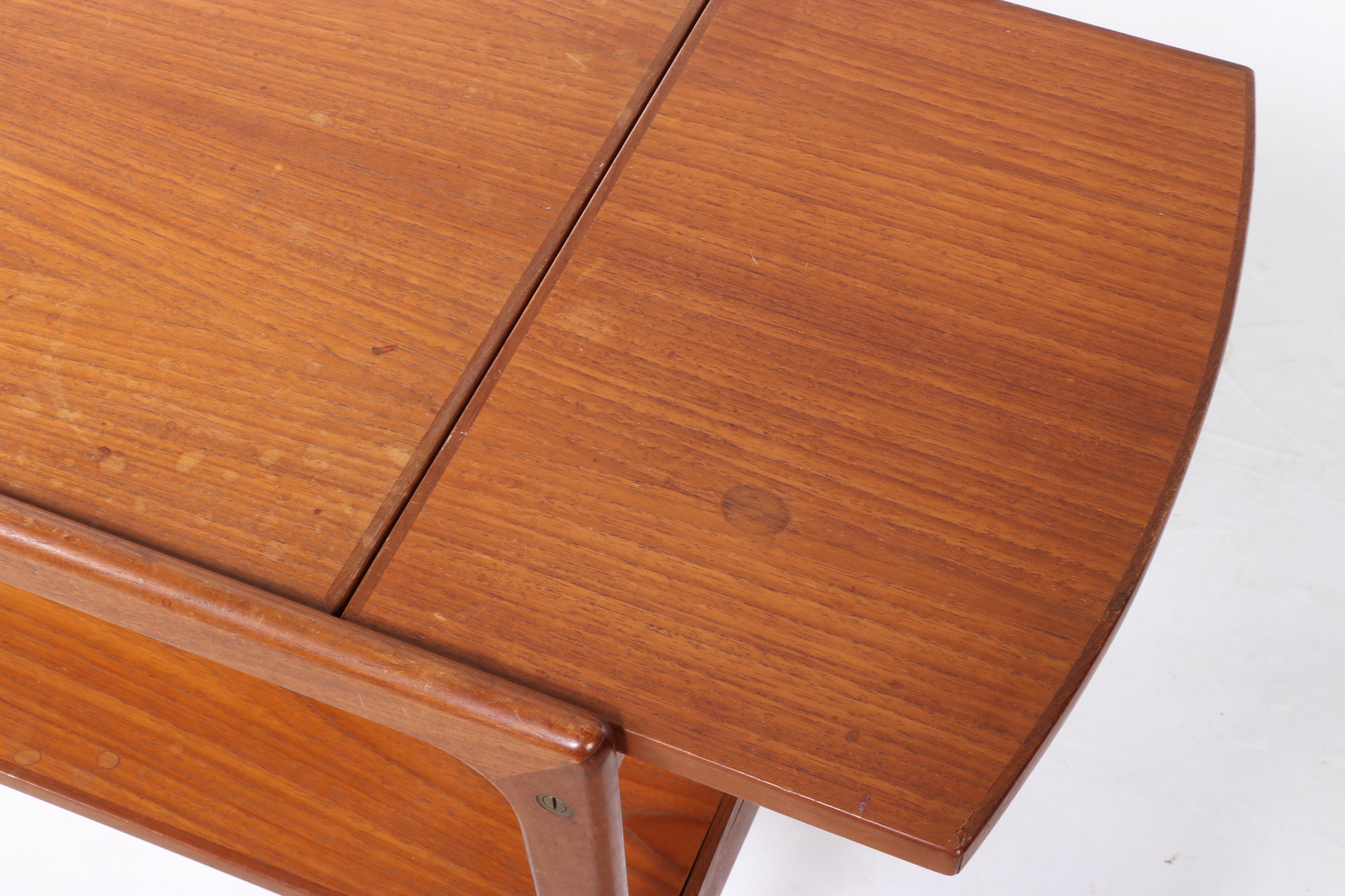 Danish Mid Century Modern Wooden Tray Table, Mid to Late 20th Century