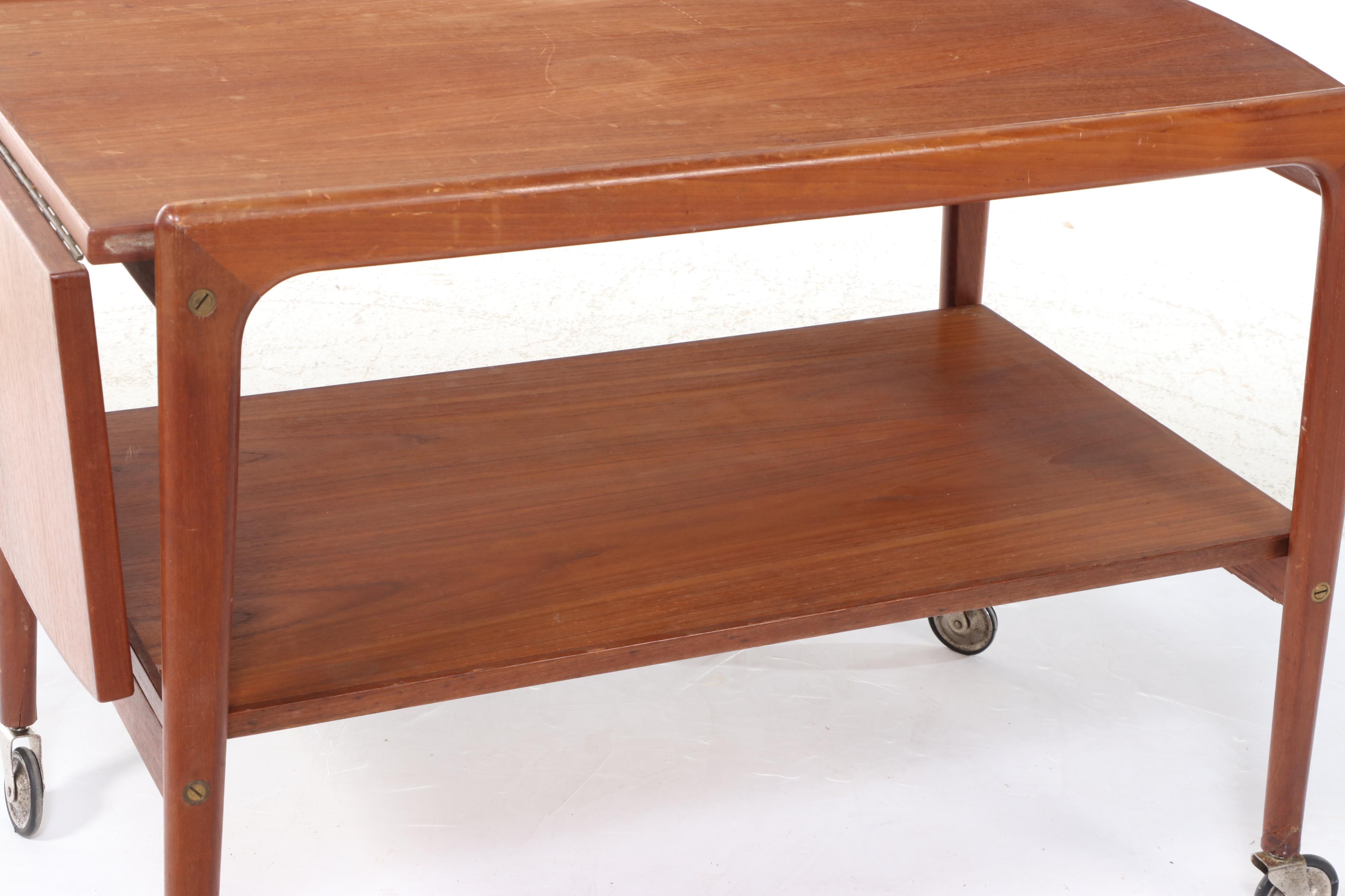 Danish Mid Century Modern Wooden Tray Table, Mid to Late 20th Century