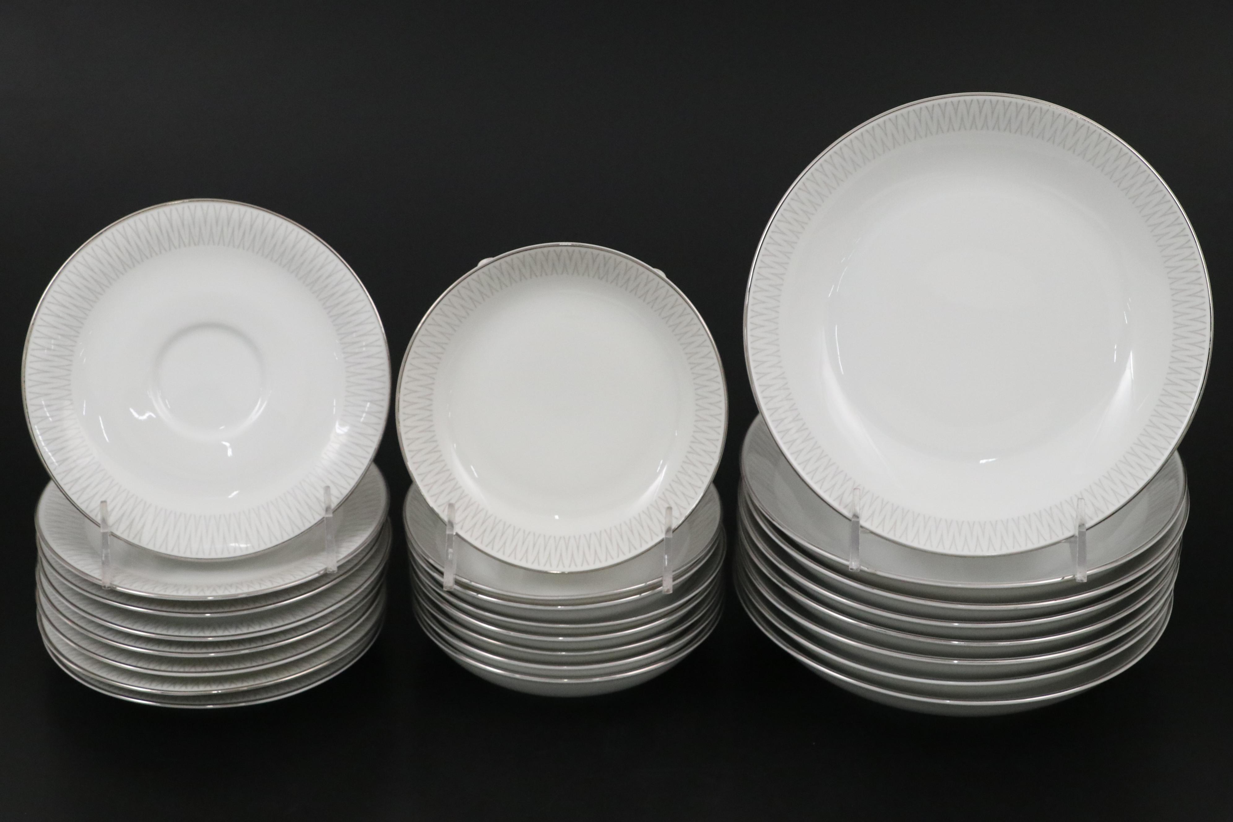 Heinrich "Monarch" Porcelain Dinnerware and Serveware with Platinum Rim