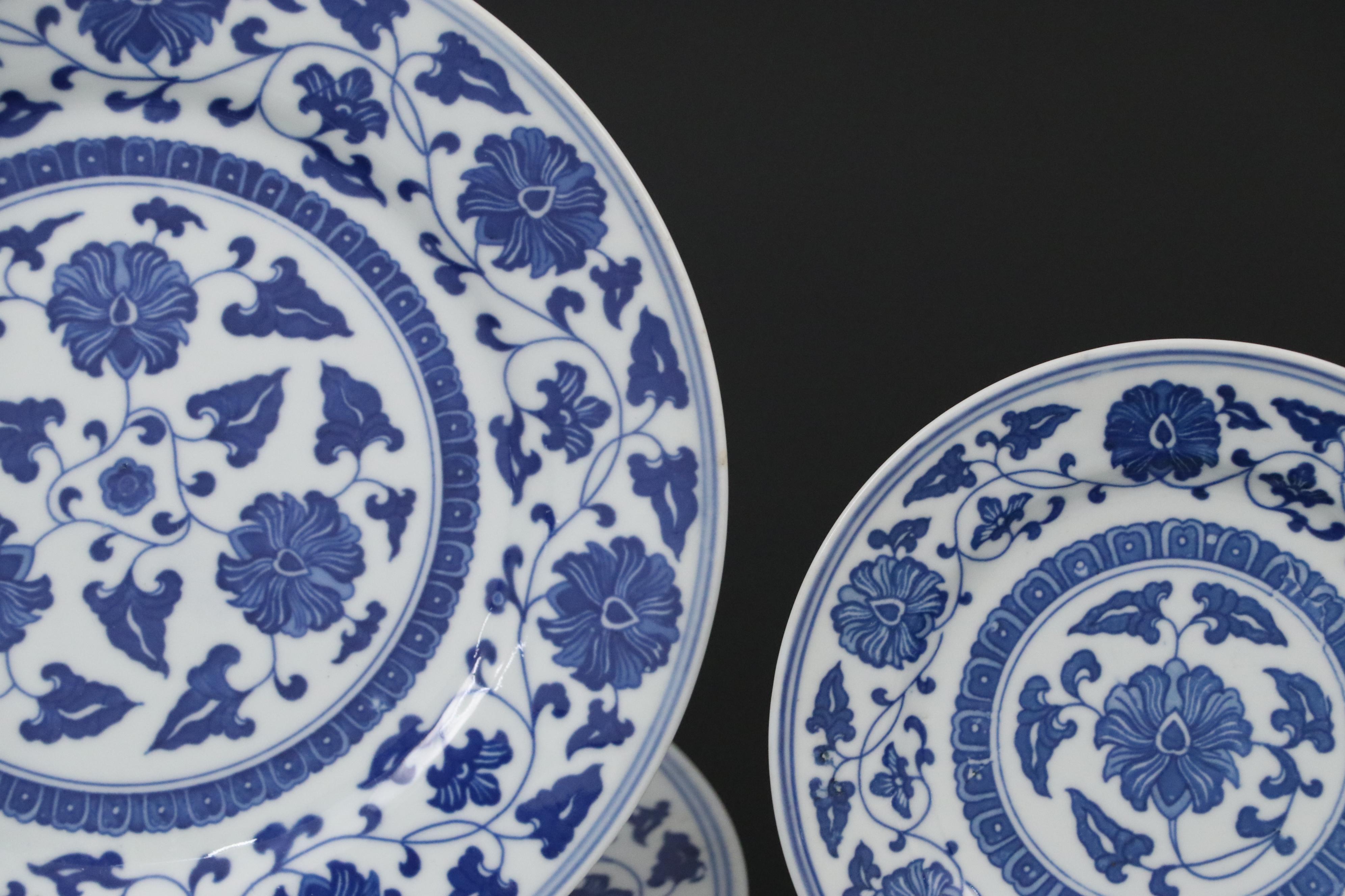 Chinese Blue and White Porcelain Dinnerware, Late 20th–Early 21st C.