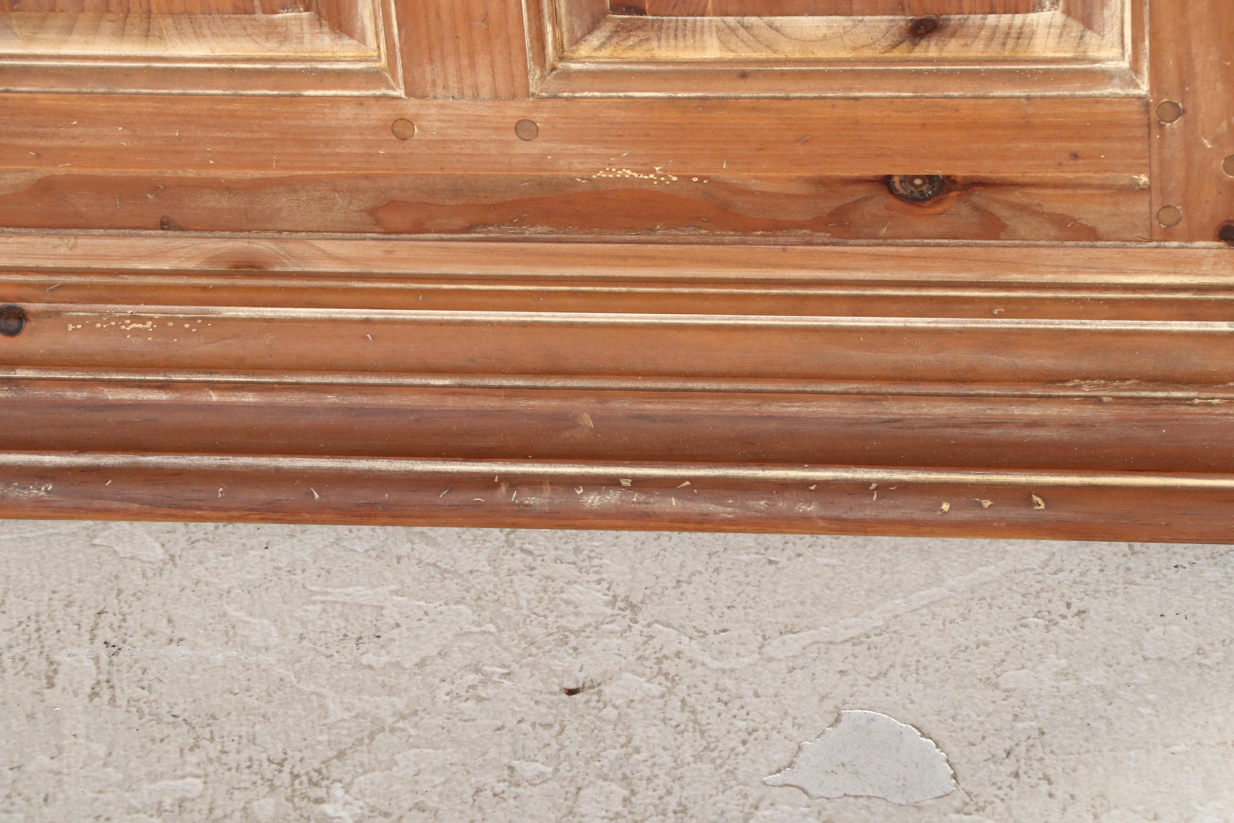 Thomasville Furniture Pine Illuminated Display Cabinet Pair