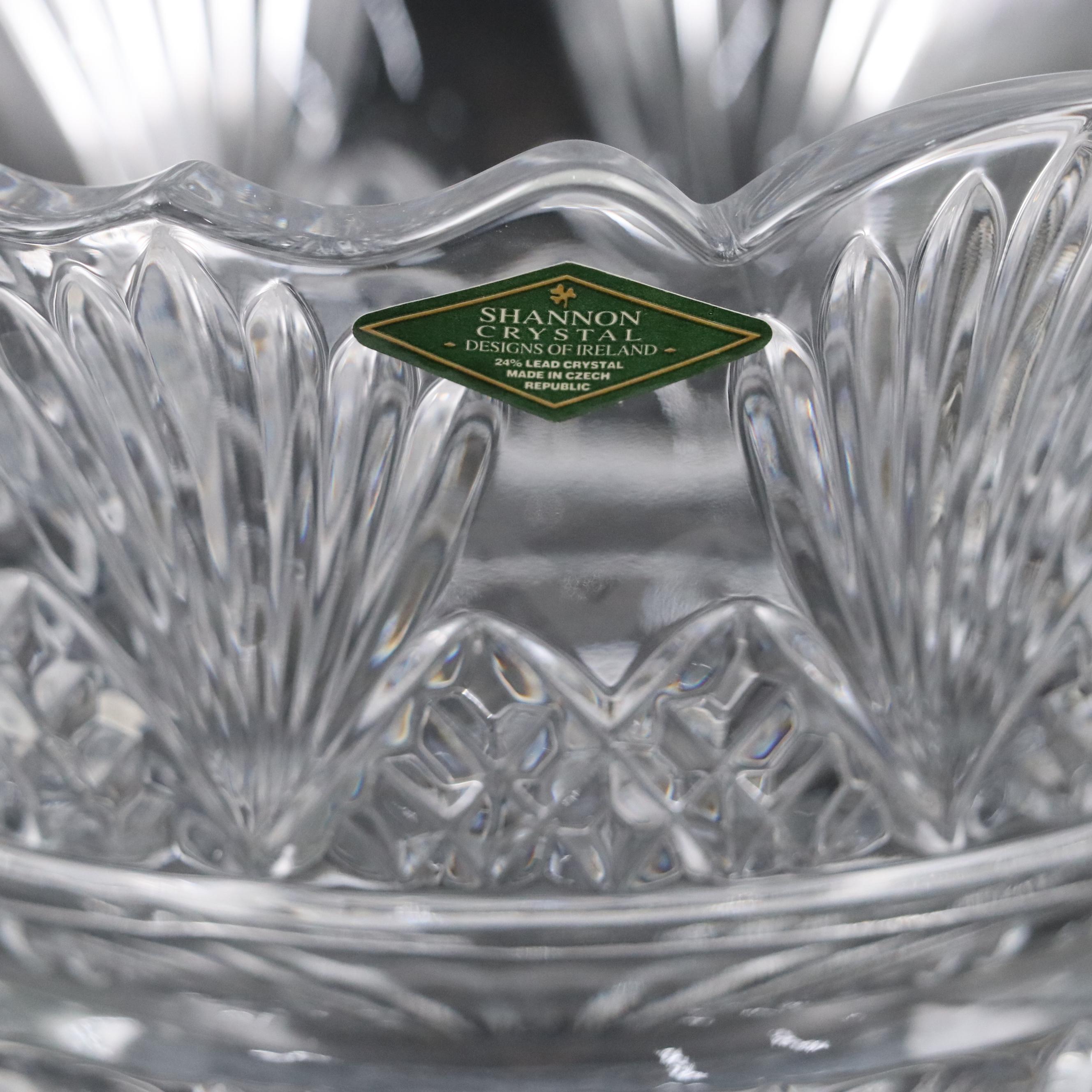 Godinger "Princess" Crystal Vase with Cristal D'Arques "Diamant" Dinner Plates