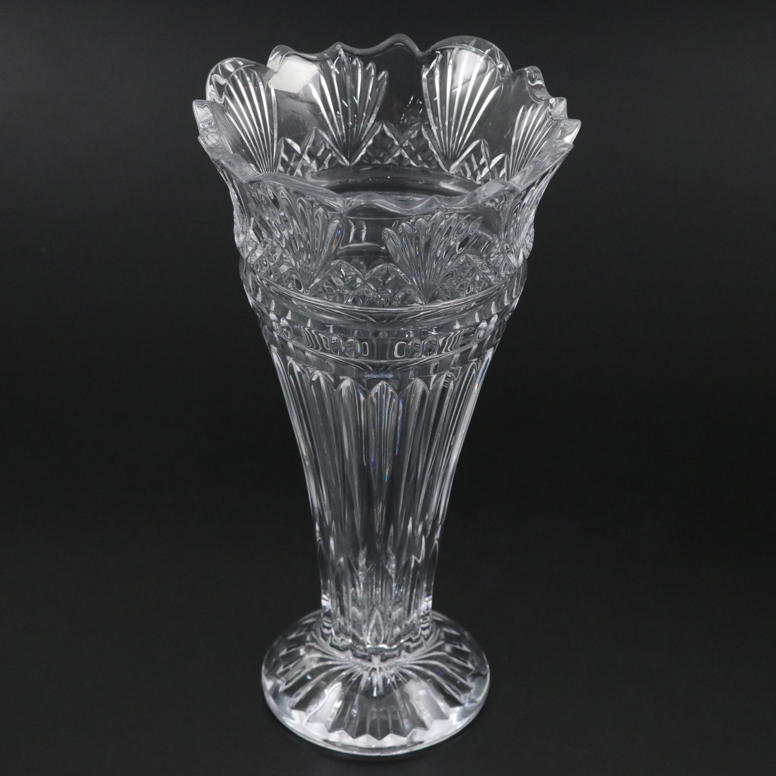 Godinger "Princess" Crystal Vase with Cristal D'Arques "Diamant" Dinner Plates