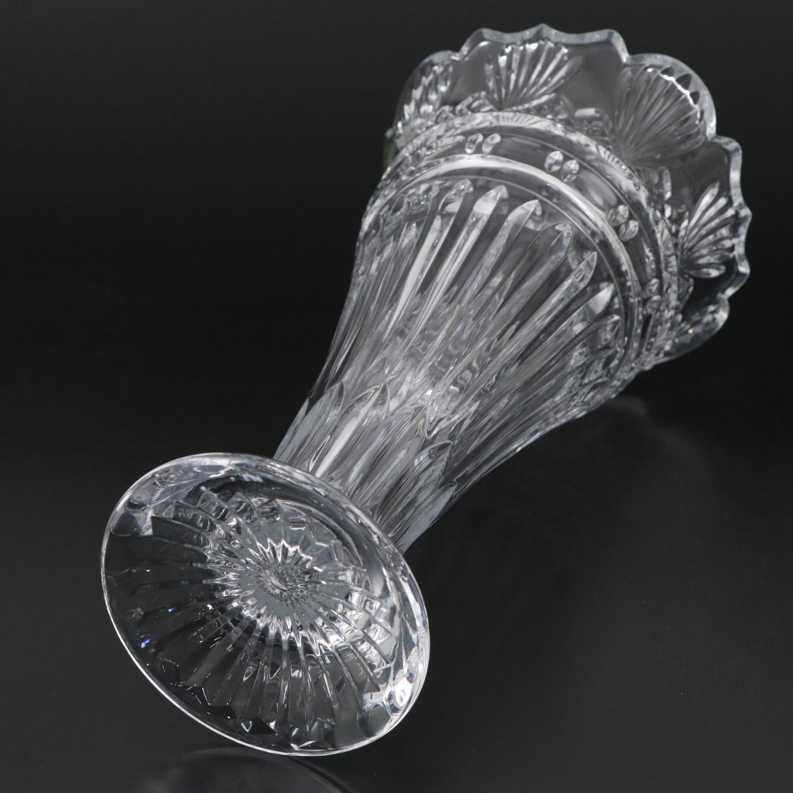 Godinger "Princess" Crystal Vase with Cristal D'Arques "Diamant" Dinner Plates