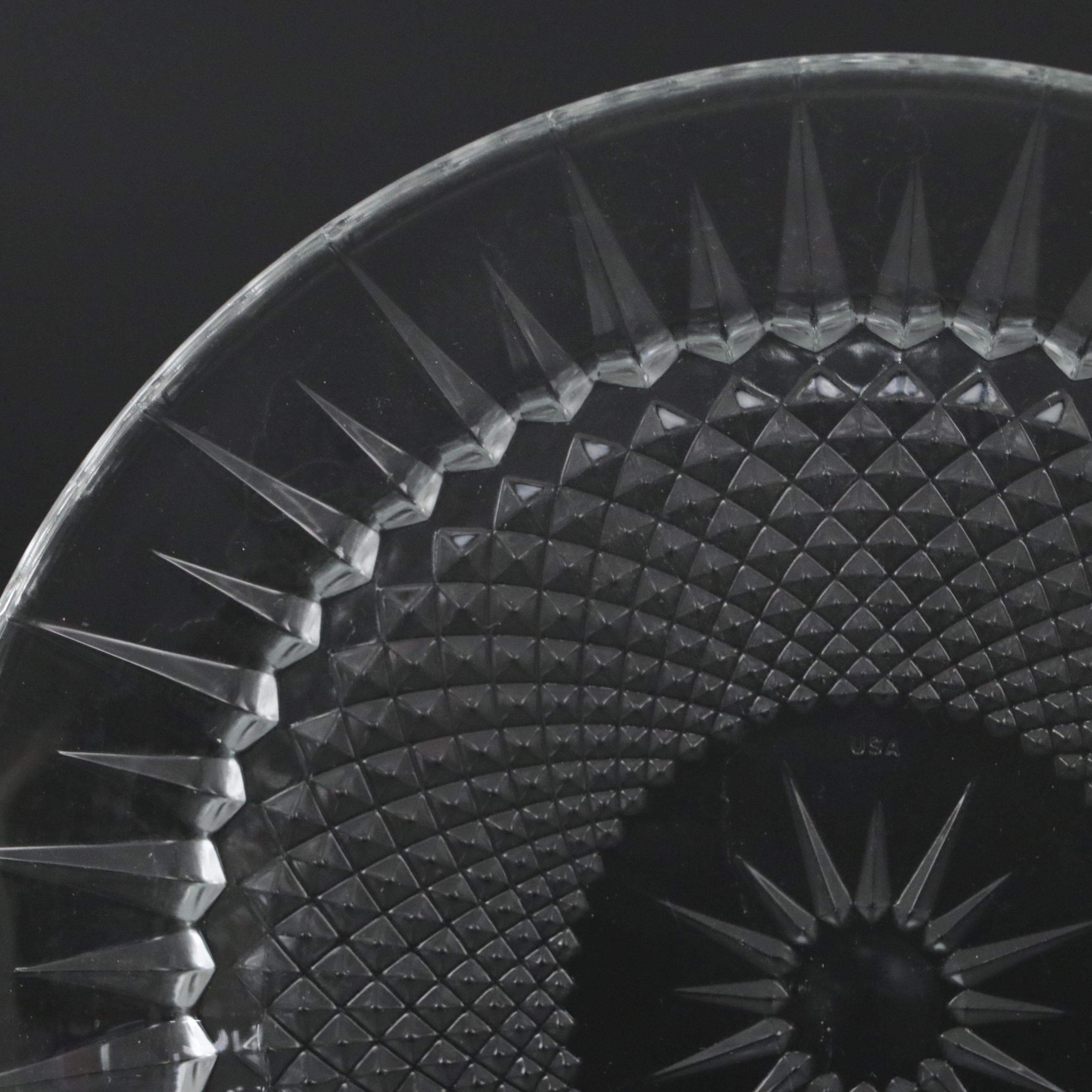 Godinger "Princess" Crystal Vase with Cristal D'Arques "Diamant" Dinner Plates