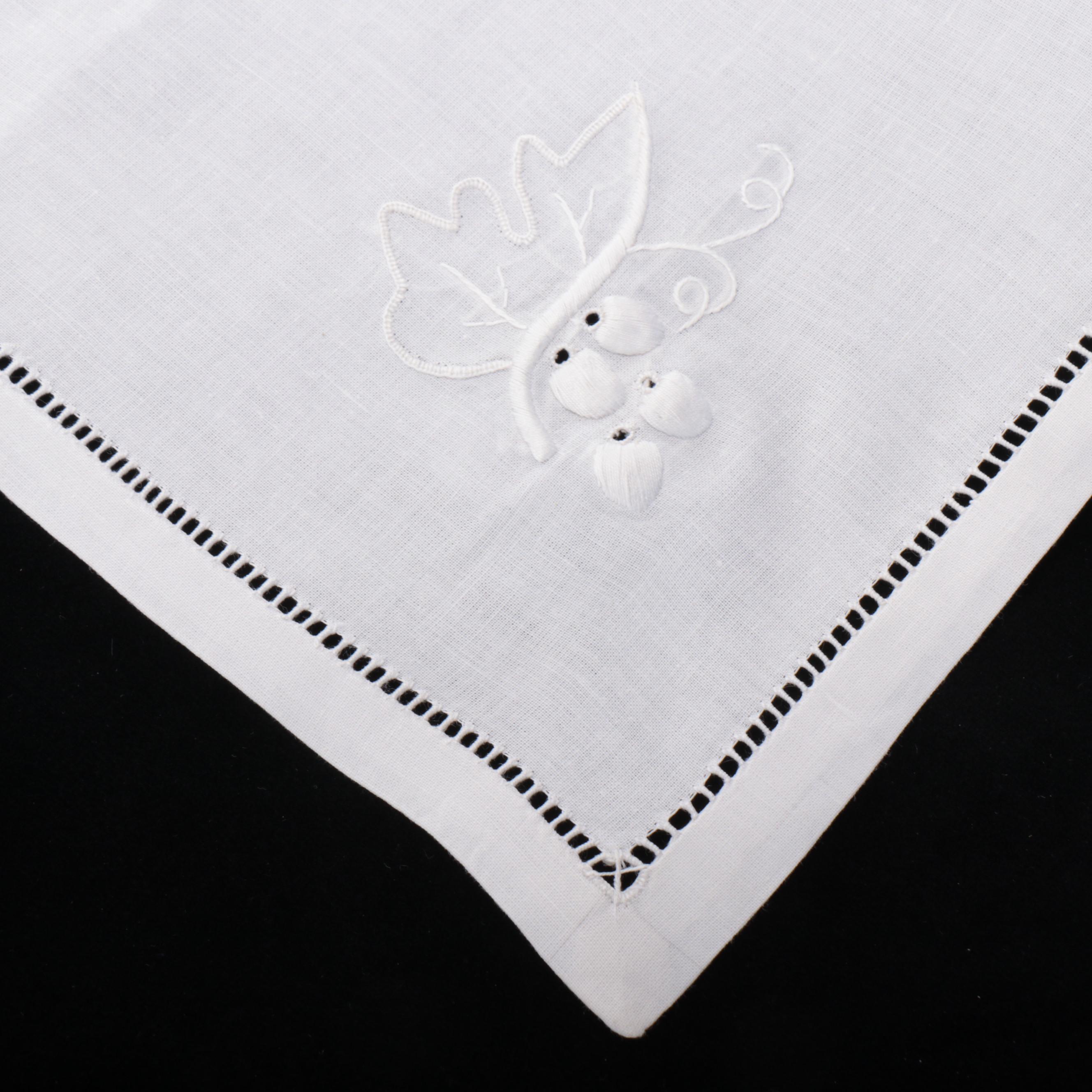 English Ivy Embroidered Linen Tablecloths and Napkins