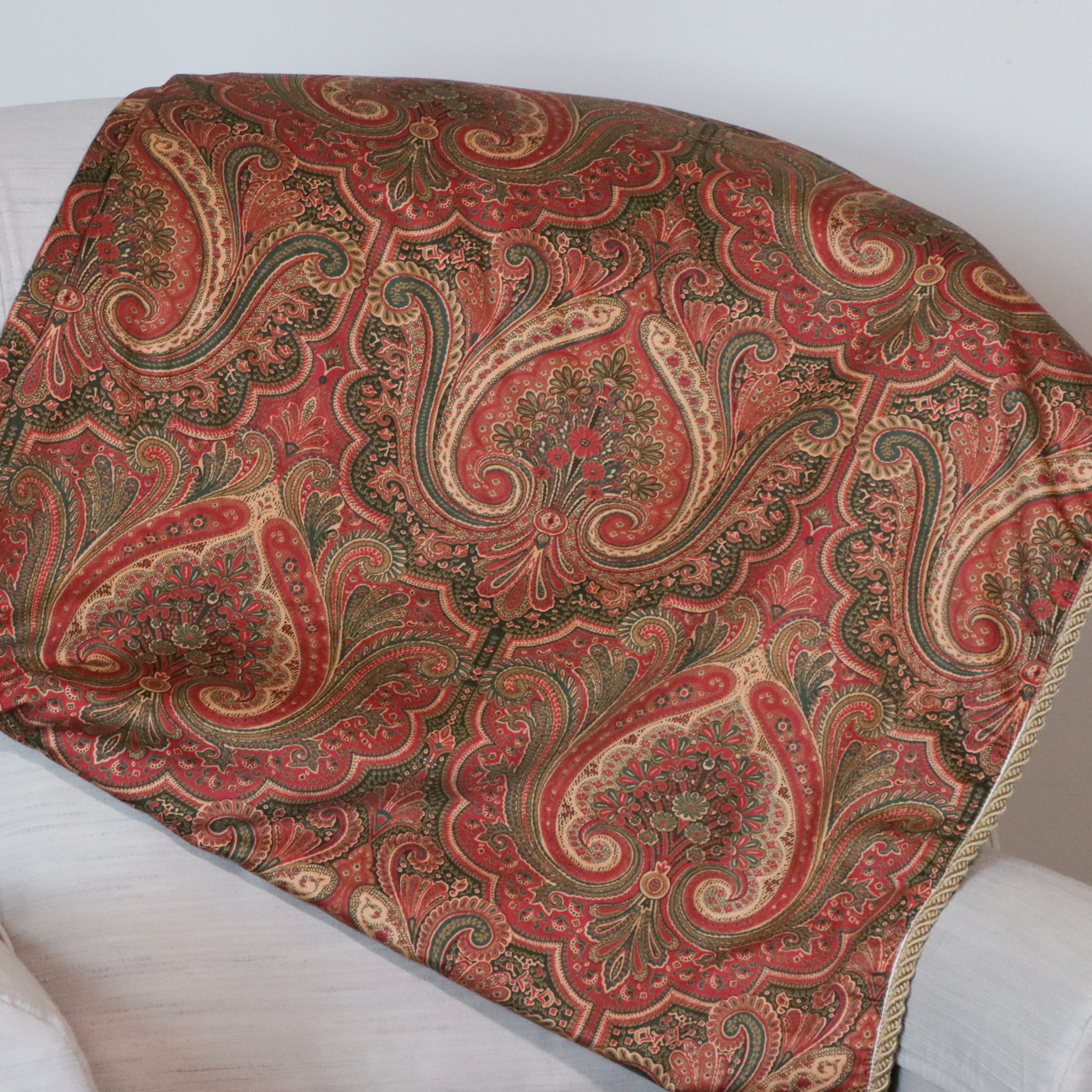 Queen Anne Style Wingback Recliner