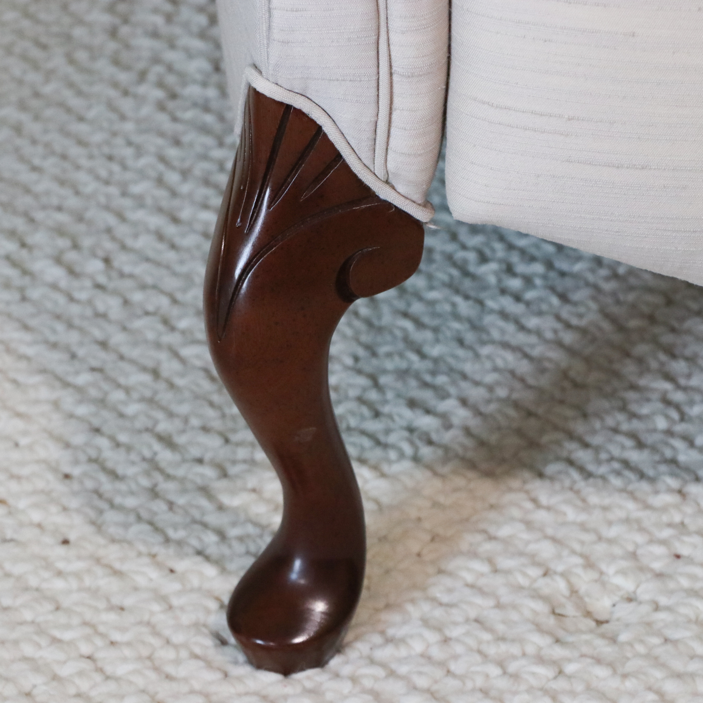 Queen Anne Style Wingback Recliner