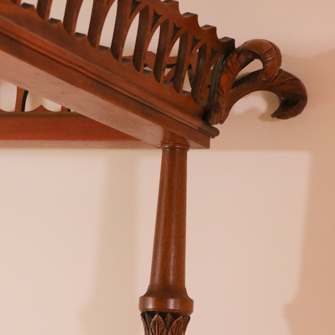 Henredon Natchez Collection Mahogany King Size Canopy Bed