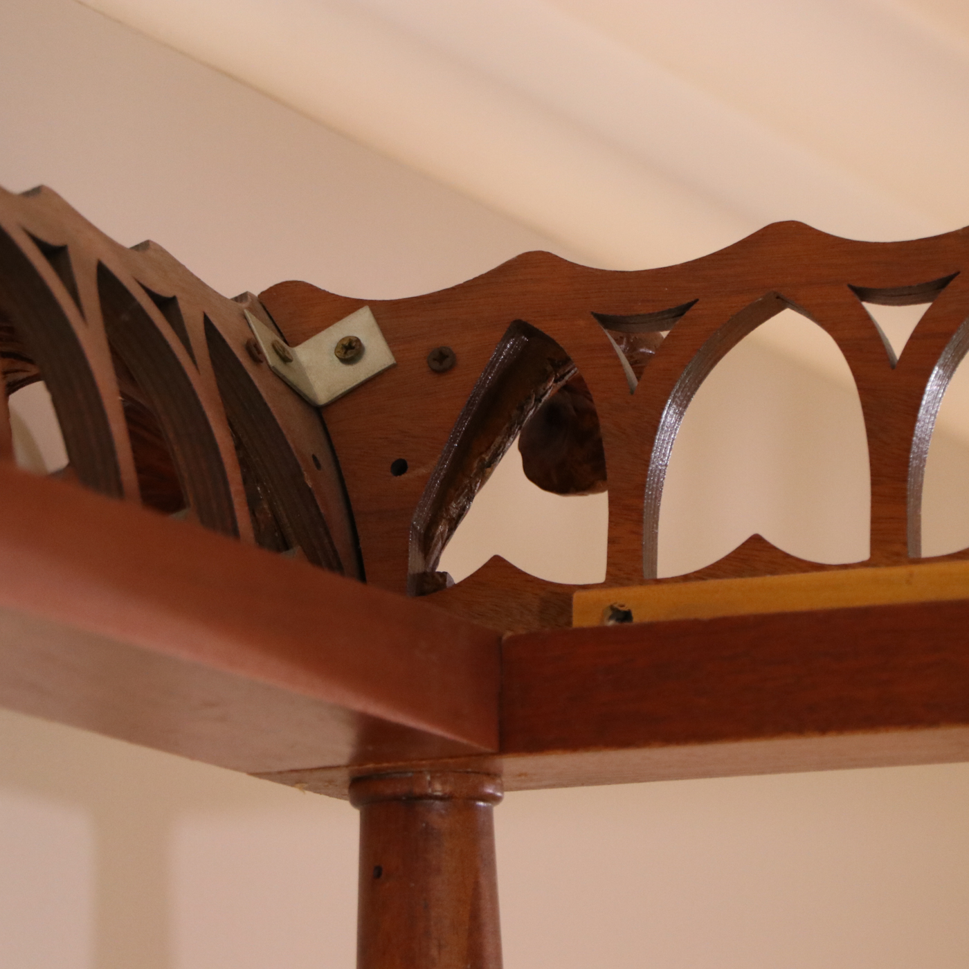 Henredon Natchez Collection Mahogany King Size Canopy Bed