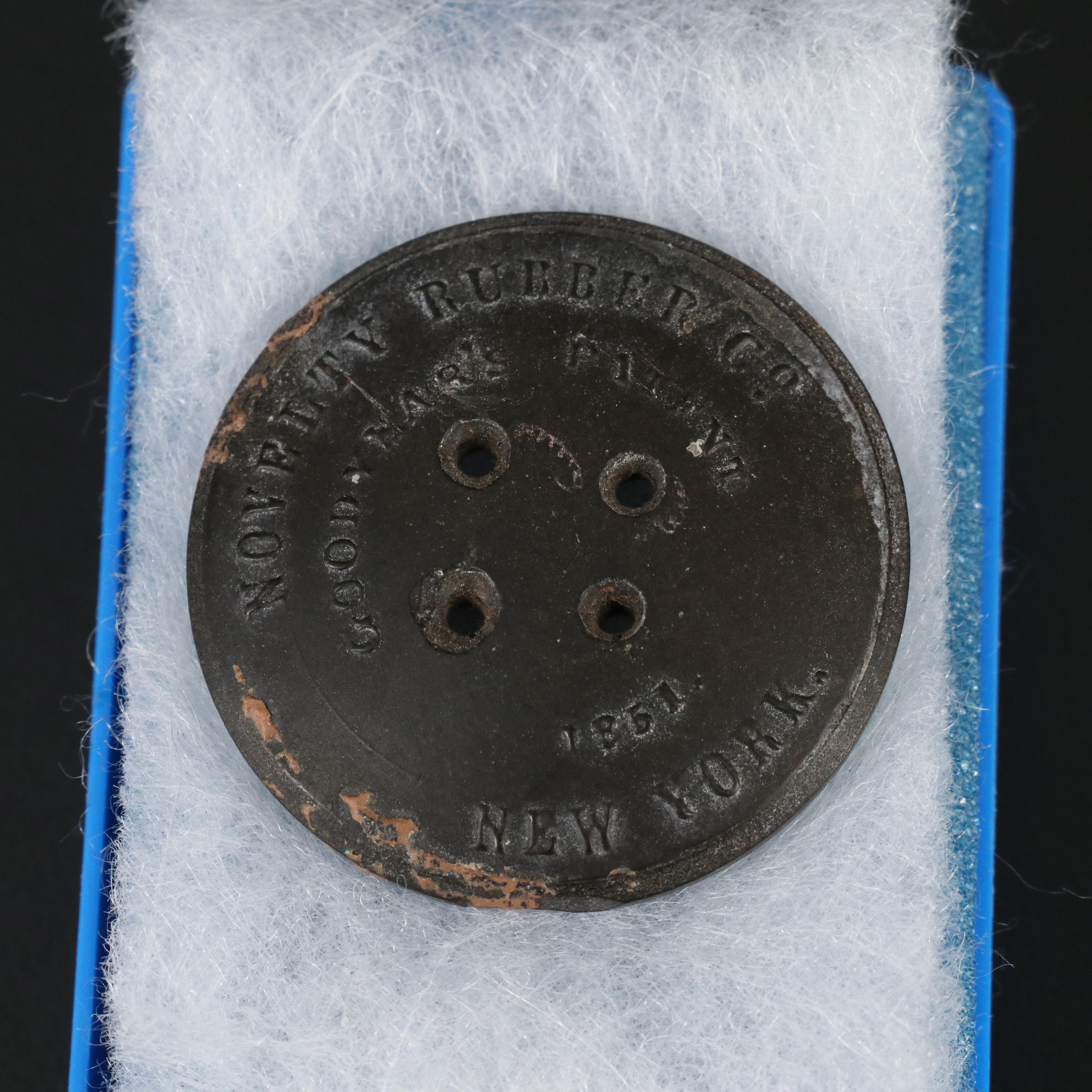 Collection of 18 Original and Reproduction Civil War and Military Buttons