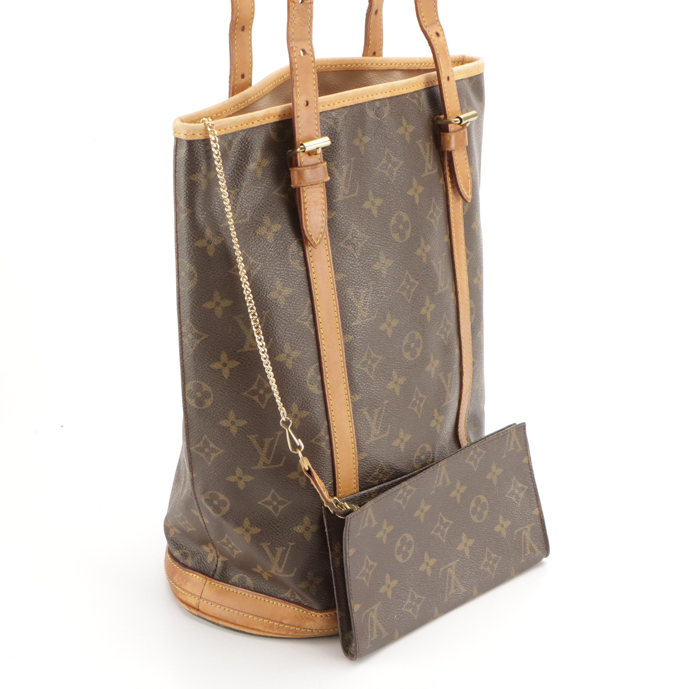 Louis Vuitton Bucket Bag in Monogram Canvas and Leather with Zip Pouch