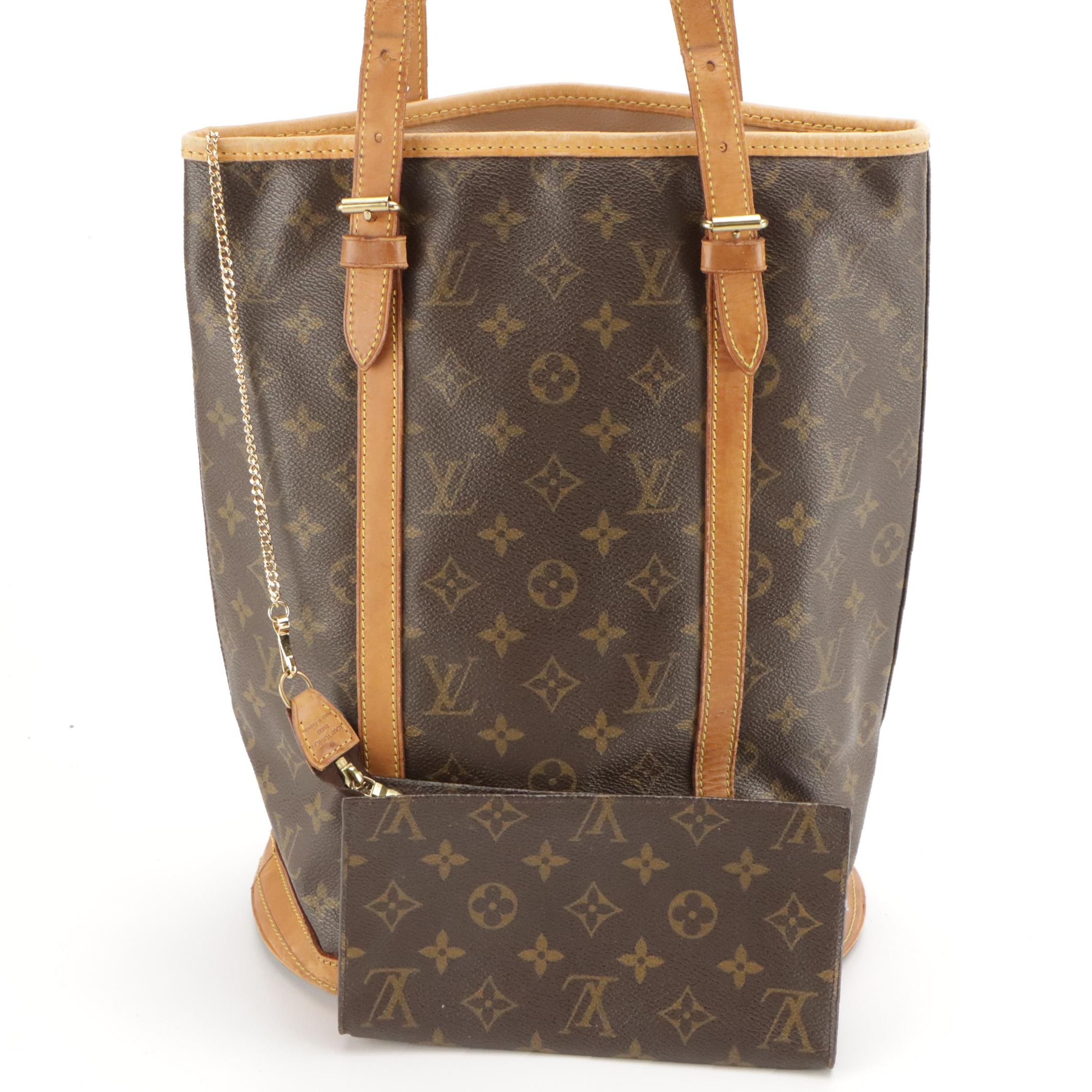 Louis Vuitton Bucket Bag in Monogram Canvas and Leather with Zip Pouch