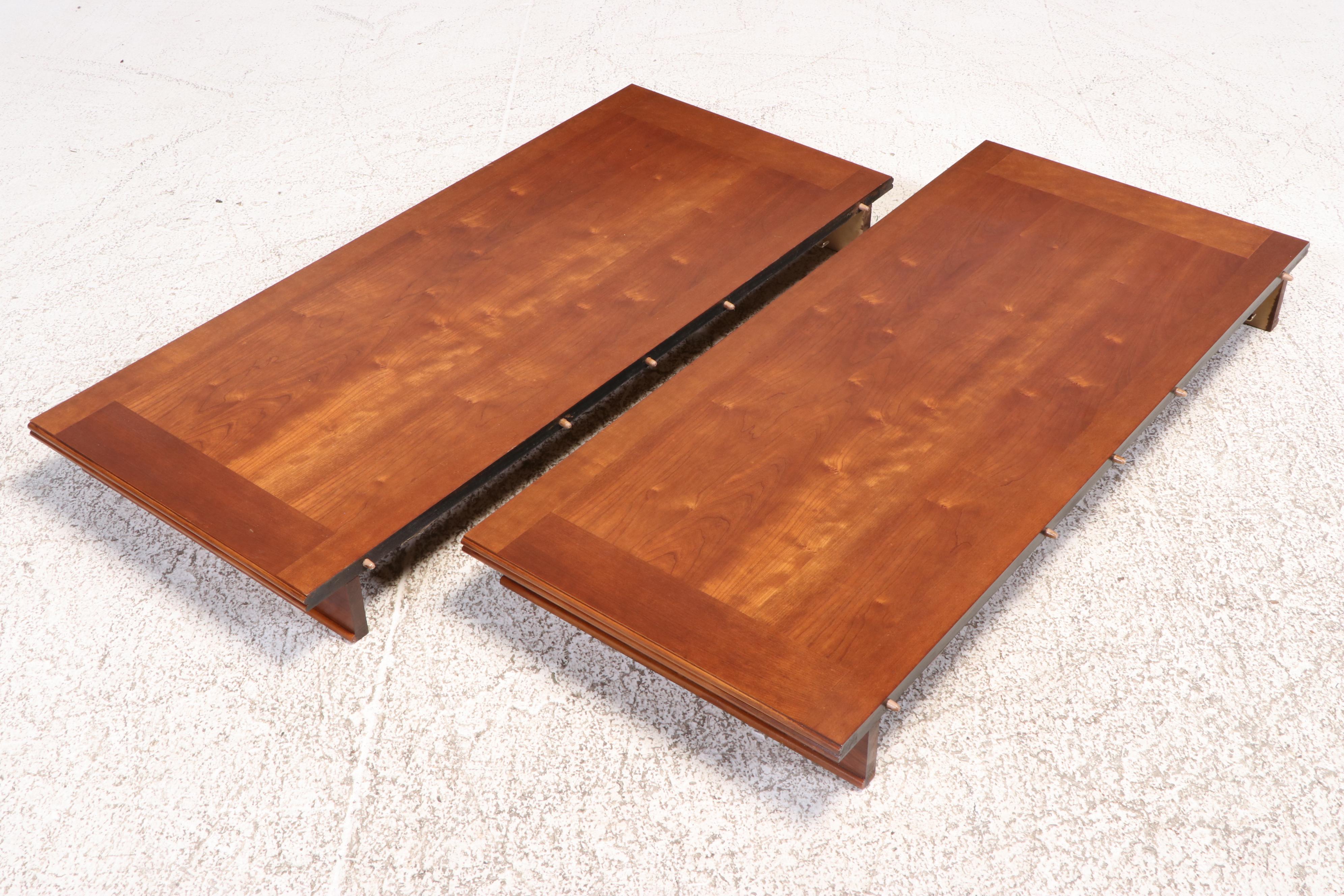 Stanley Furniture Neoclassical Style Dining Table and Six Chairs