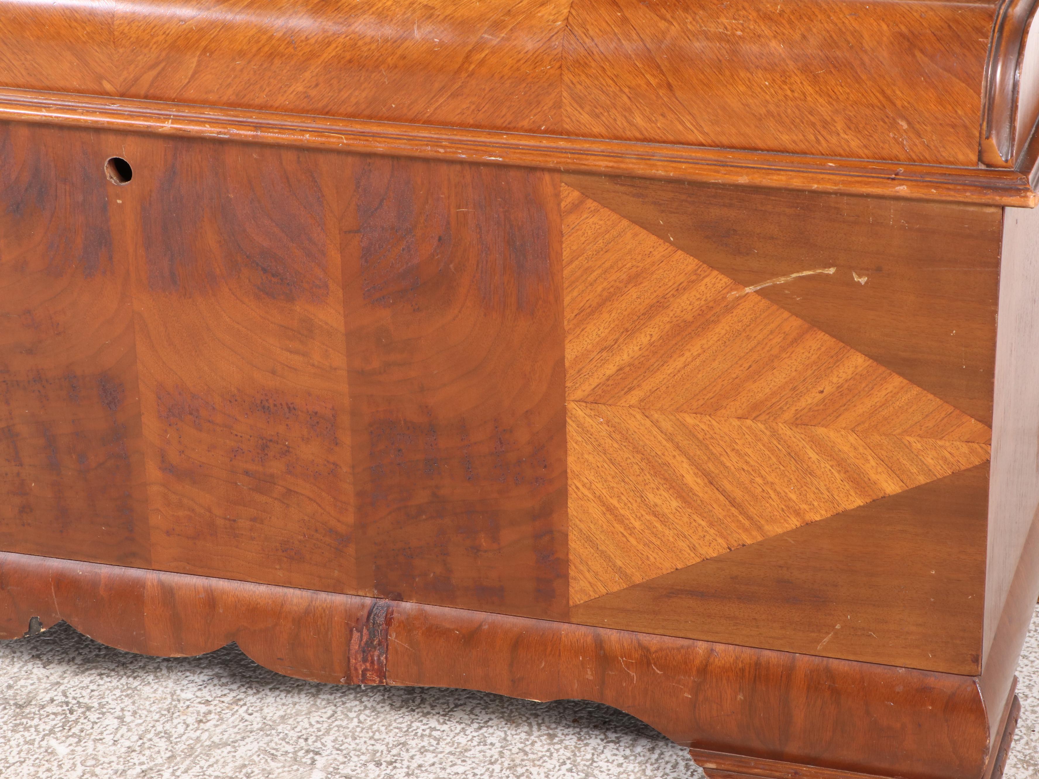Lane Art Deco Style Cedar Blanket Chest, Mid-20th Century