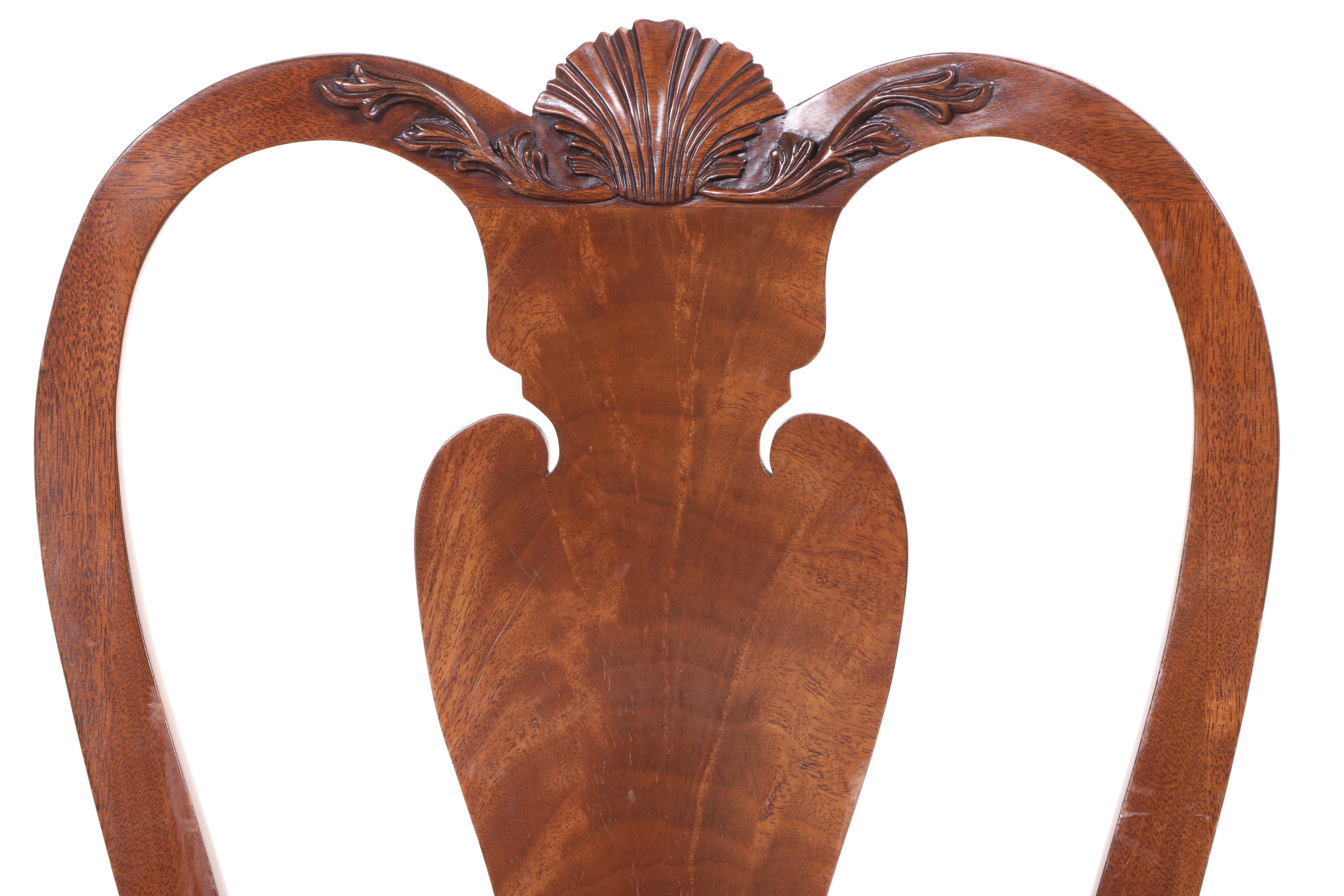 Karges Queen Anne Style Dining Table and Chairs