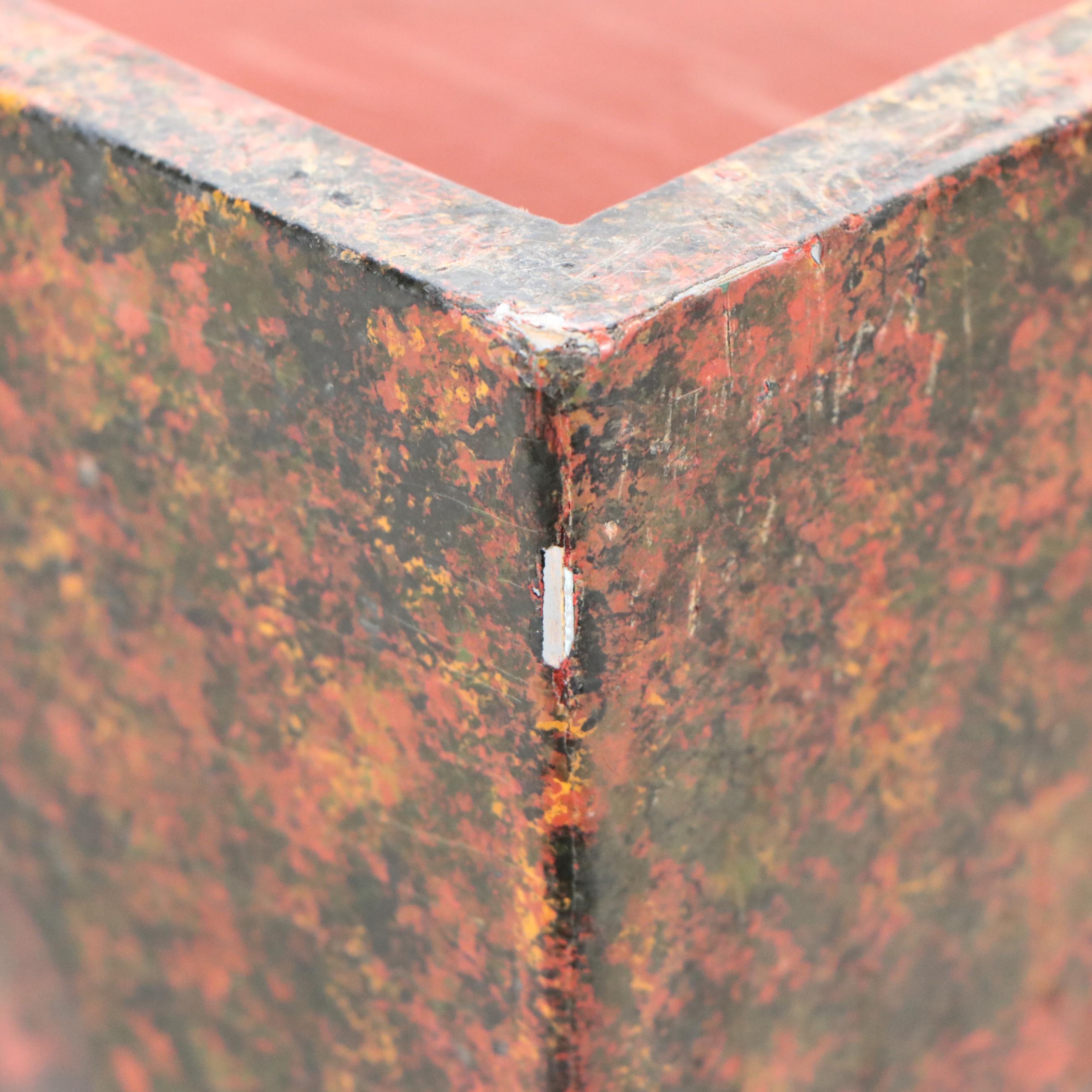 Japanese Maki Lacquered Metal Stacking Nesting Triangle Tables