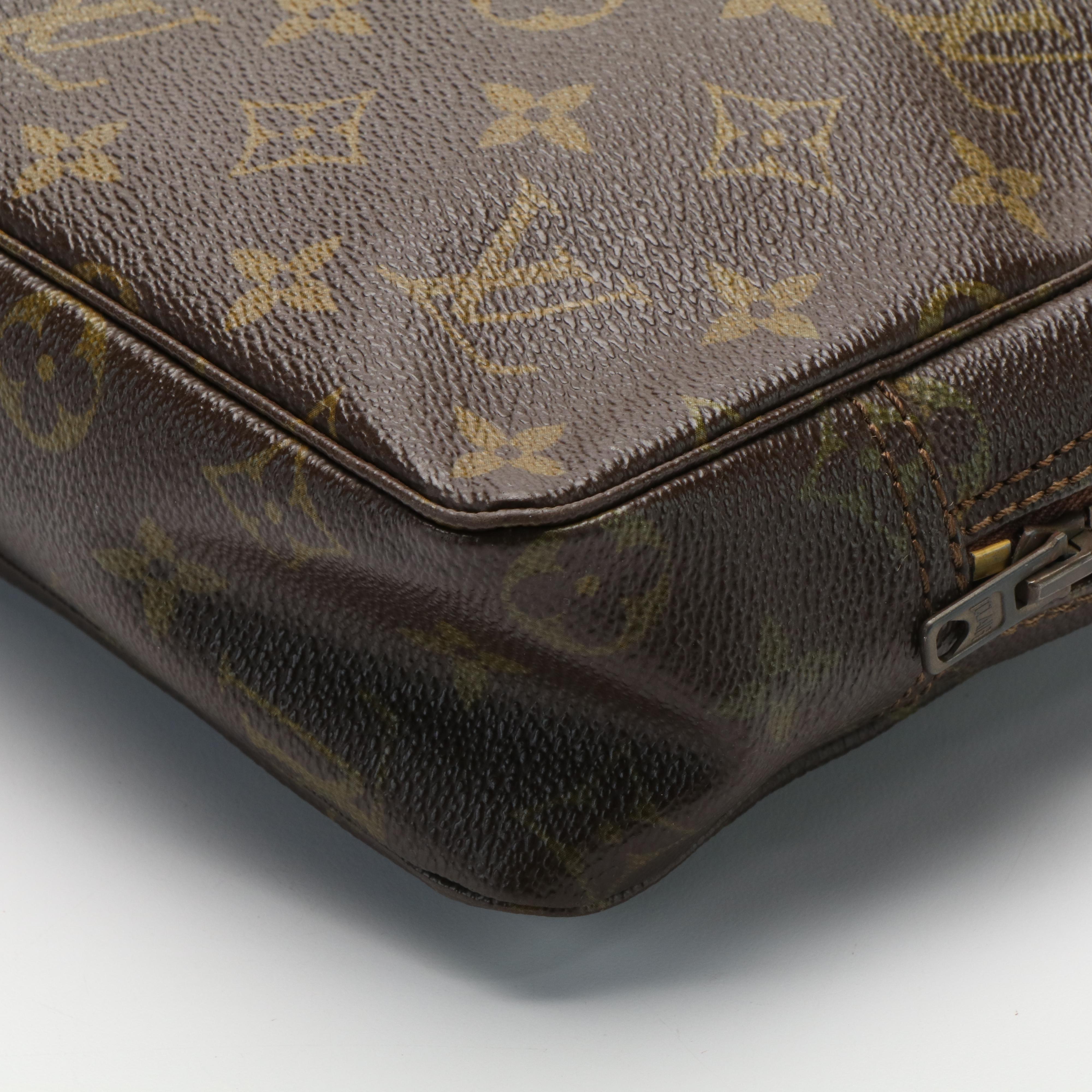 Louis Vuitton Trousse Toilette 23 in Monogram Canvas