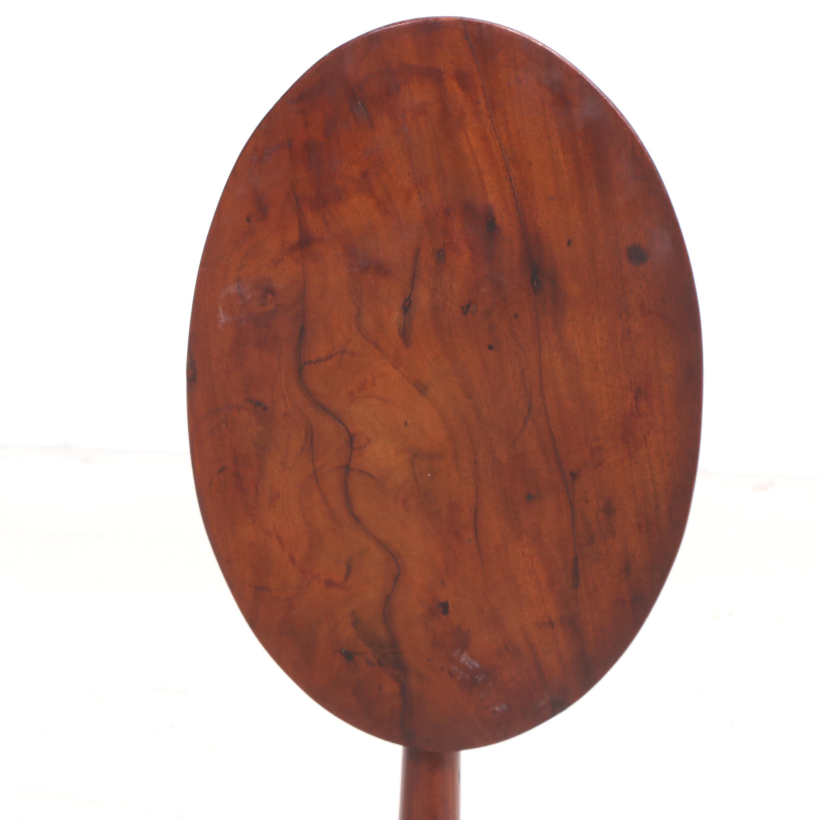 Federal Mahogany Tilt-Top Candlestand, Late 18th/Early 19th Century