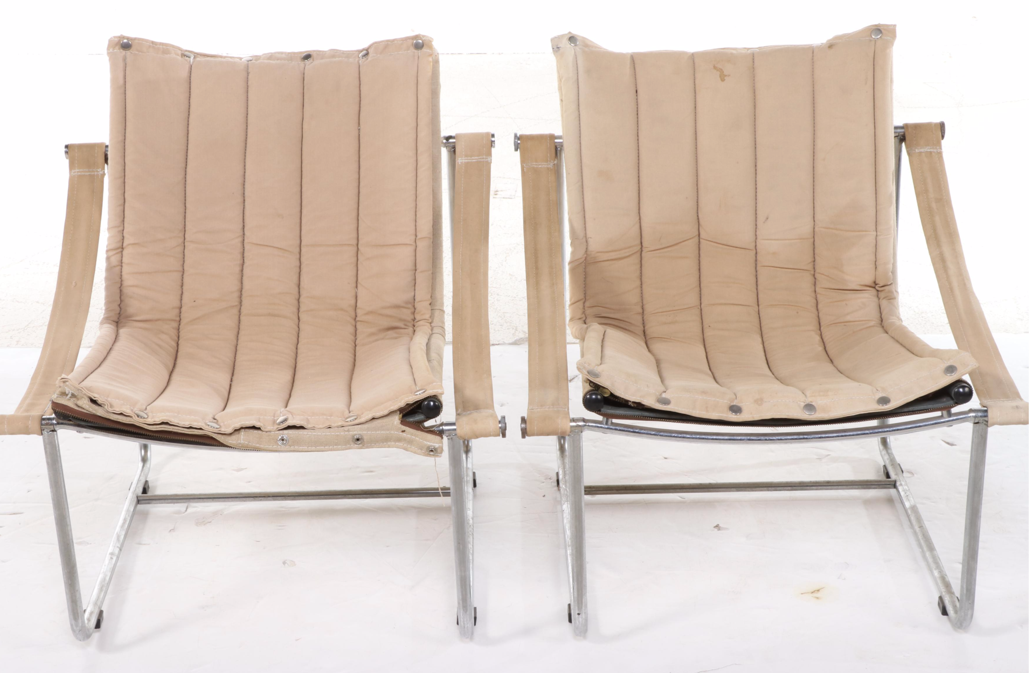 Pair of Viliam Chlebo T2407 Canvas Lounge Chairs, Late 20th Century
