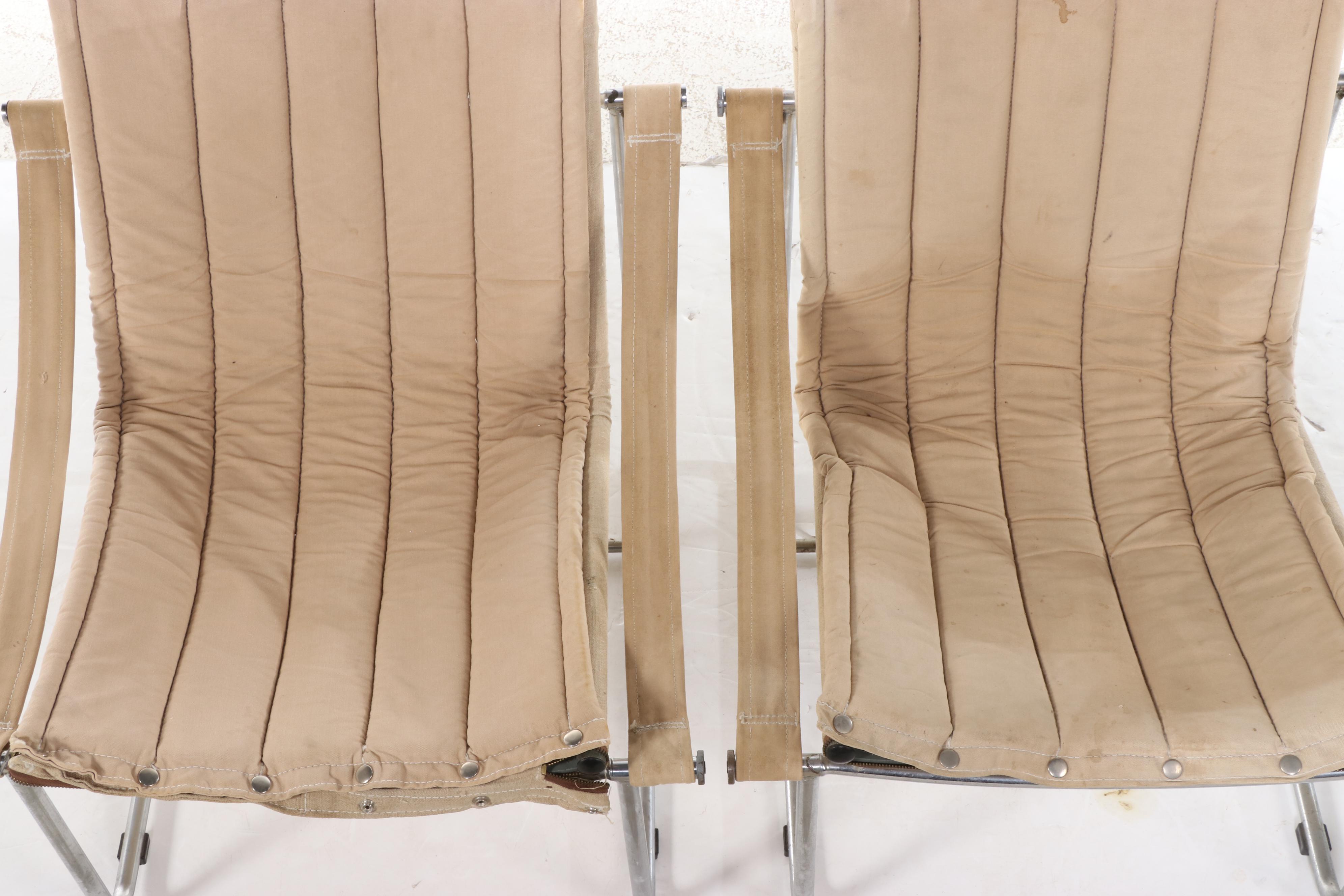 Pair of Viliam Chlebo T2407 Canvas Lounge Chairs, Late 20th Century