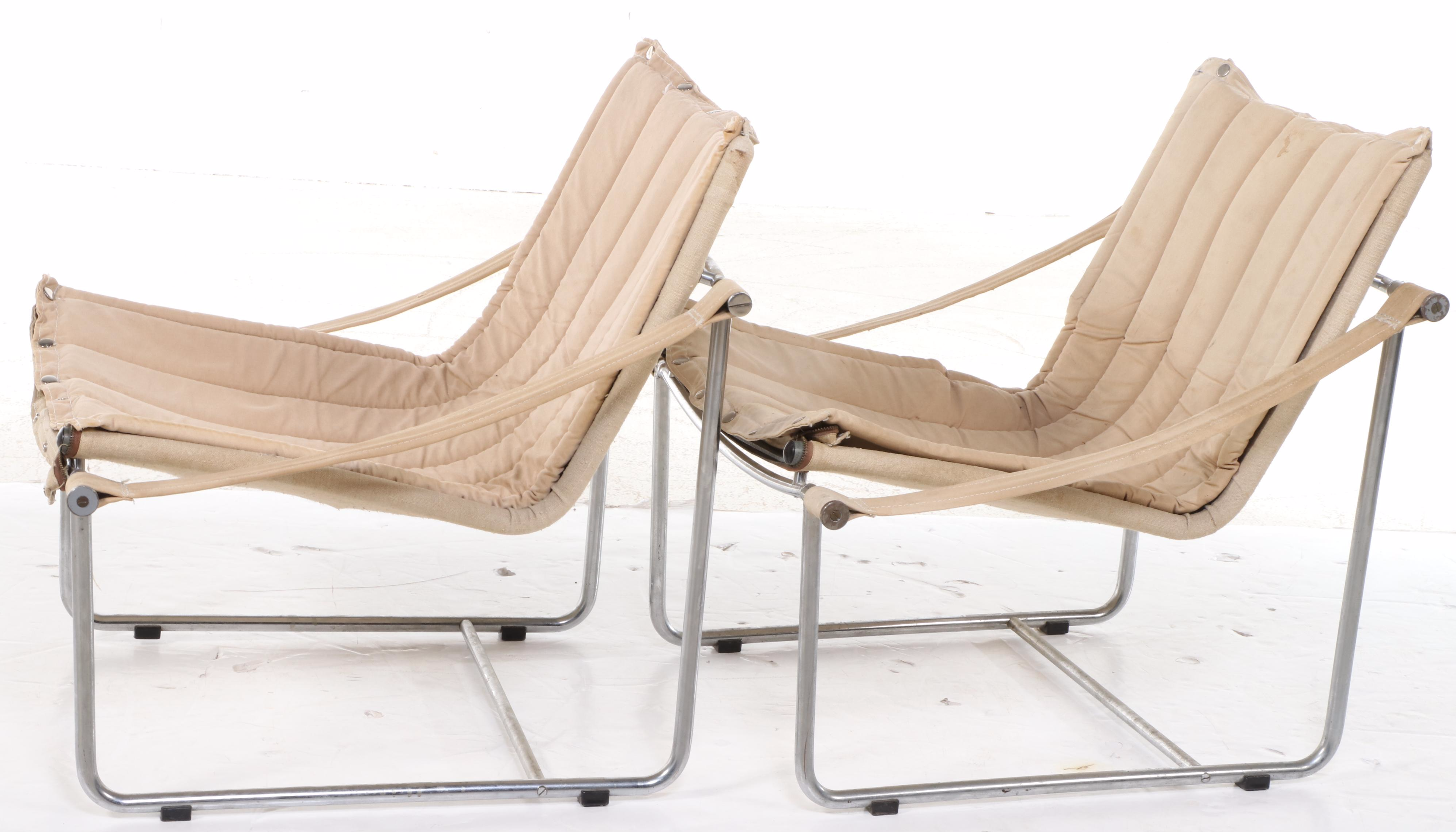 Pair of Viliam Chlebo T2407 Canvas Lounge Chairs, Late 20th Century