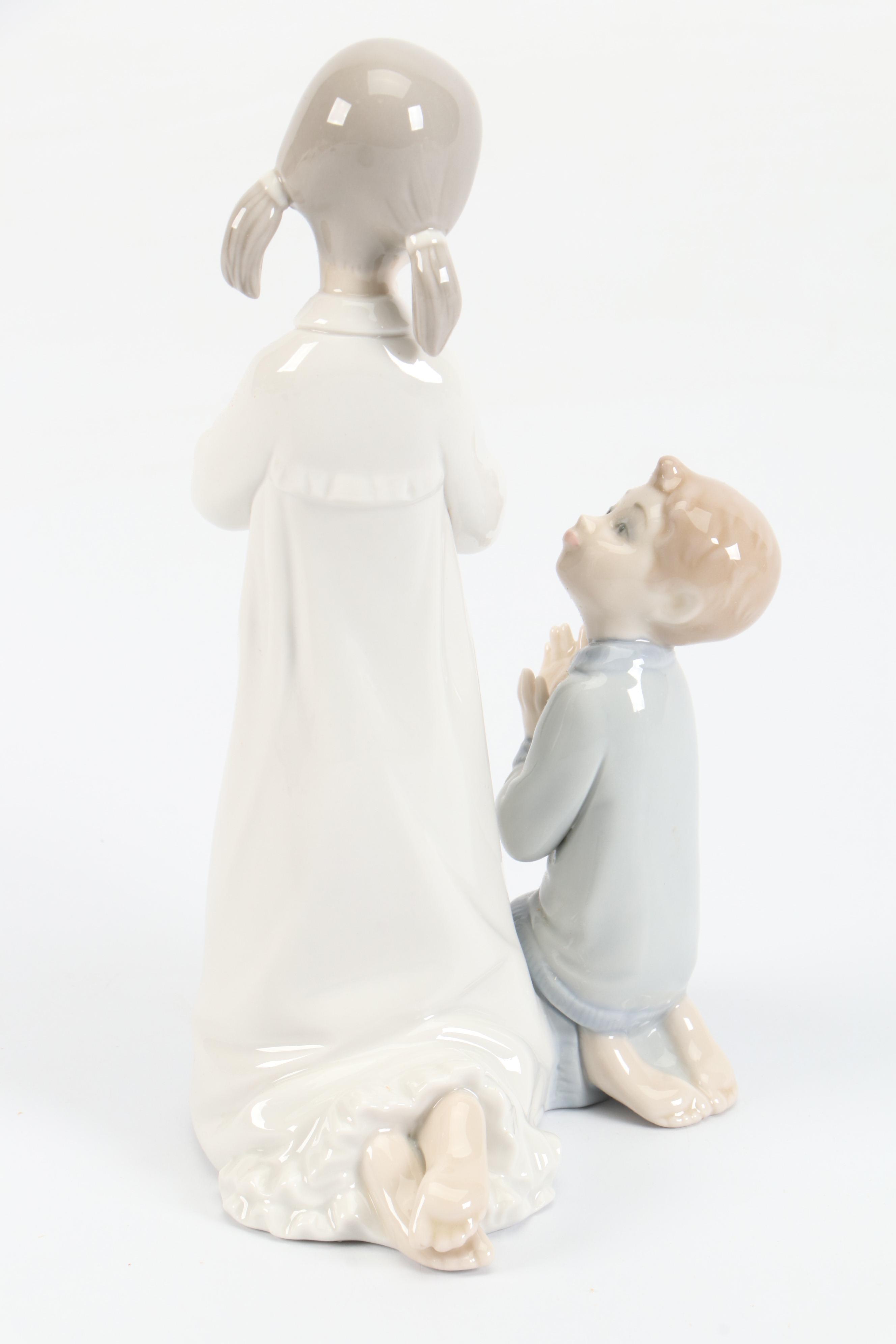 Lladró "Teaching to Pray" Porcelain Figurine Designed by Vicente Martínez