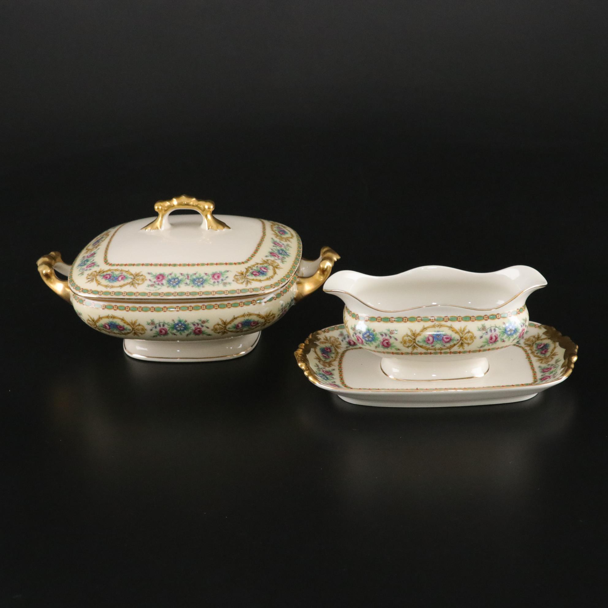 Guerin Pouyat Elite Limoges Porcelain Dinner Service, Early 20th Century