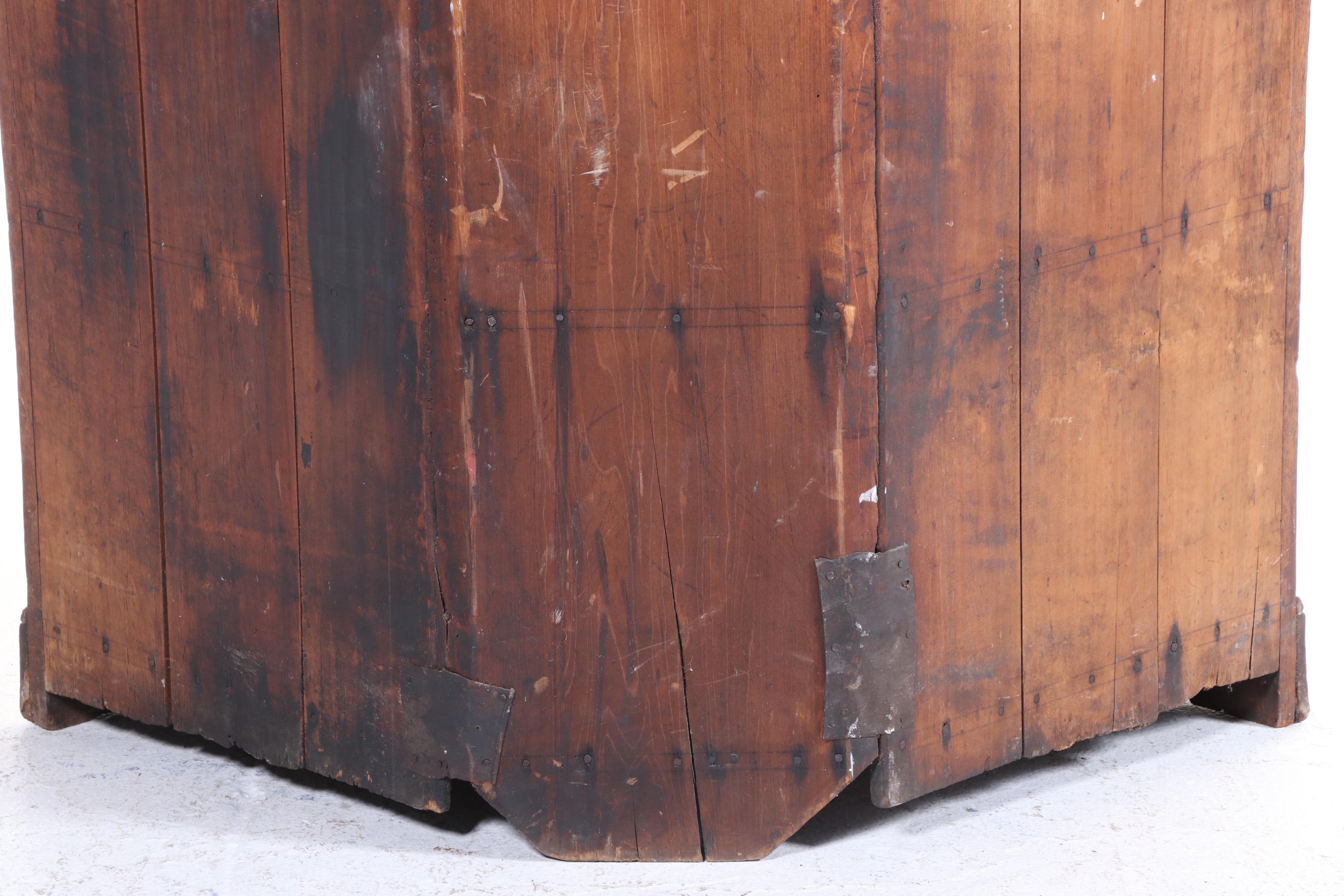 American Primitive Walnut Corner Cupboard, Early to Mid-19th Century