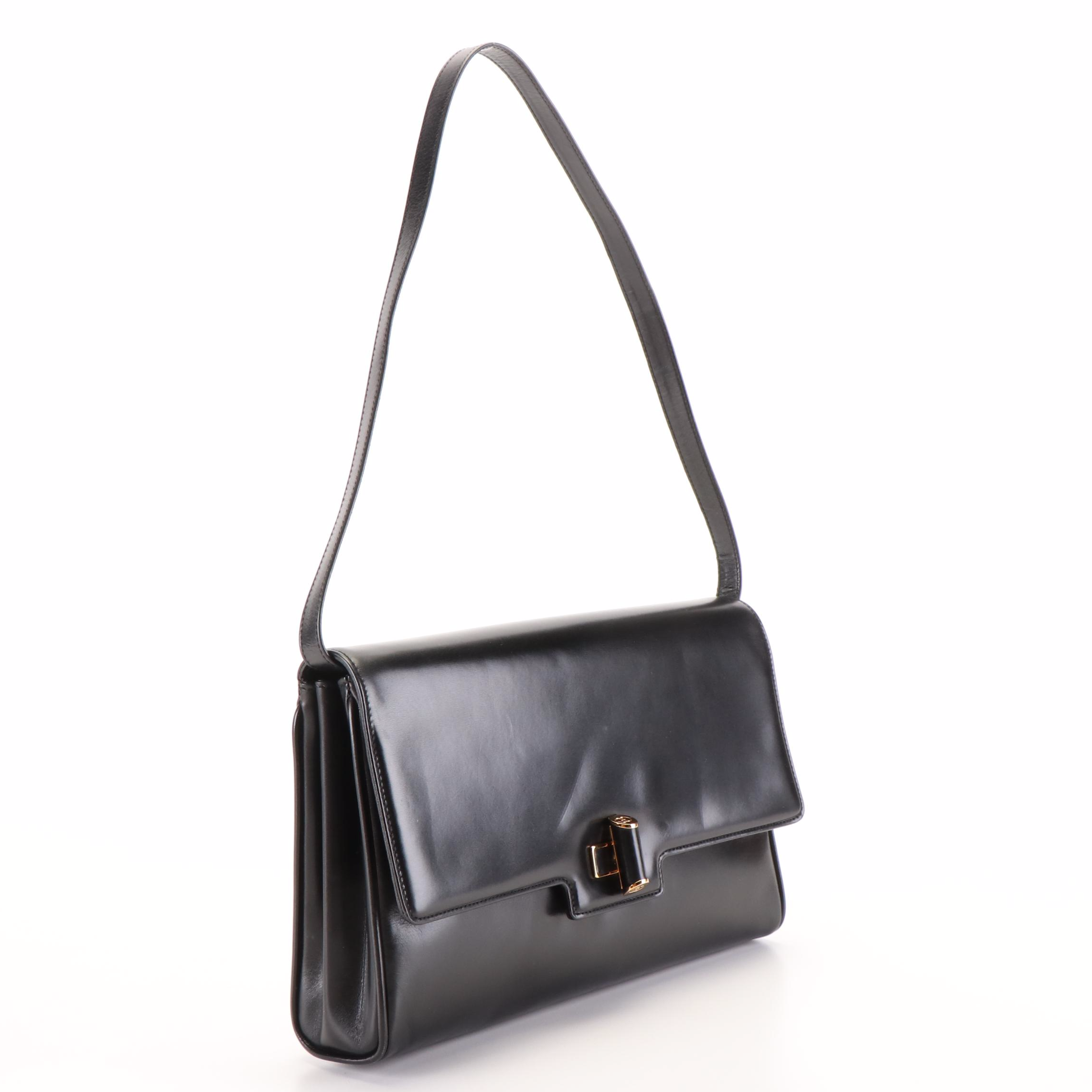 Gucci Turnlock Shoulder Bag in Black Leather