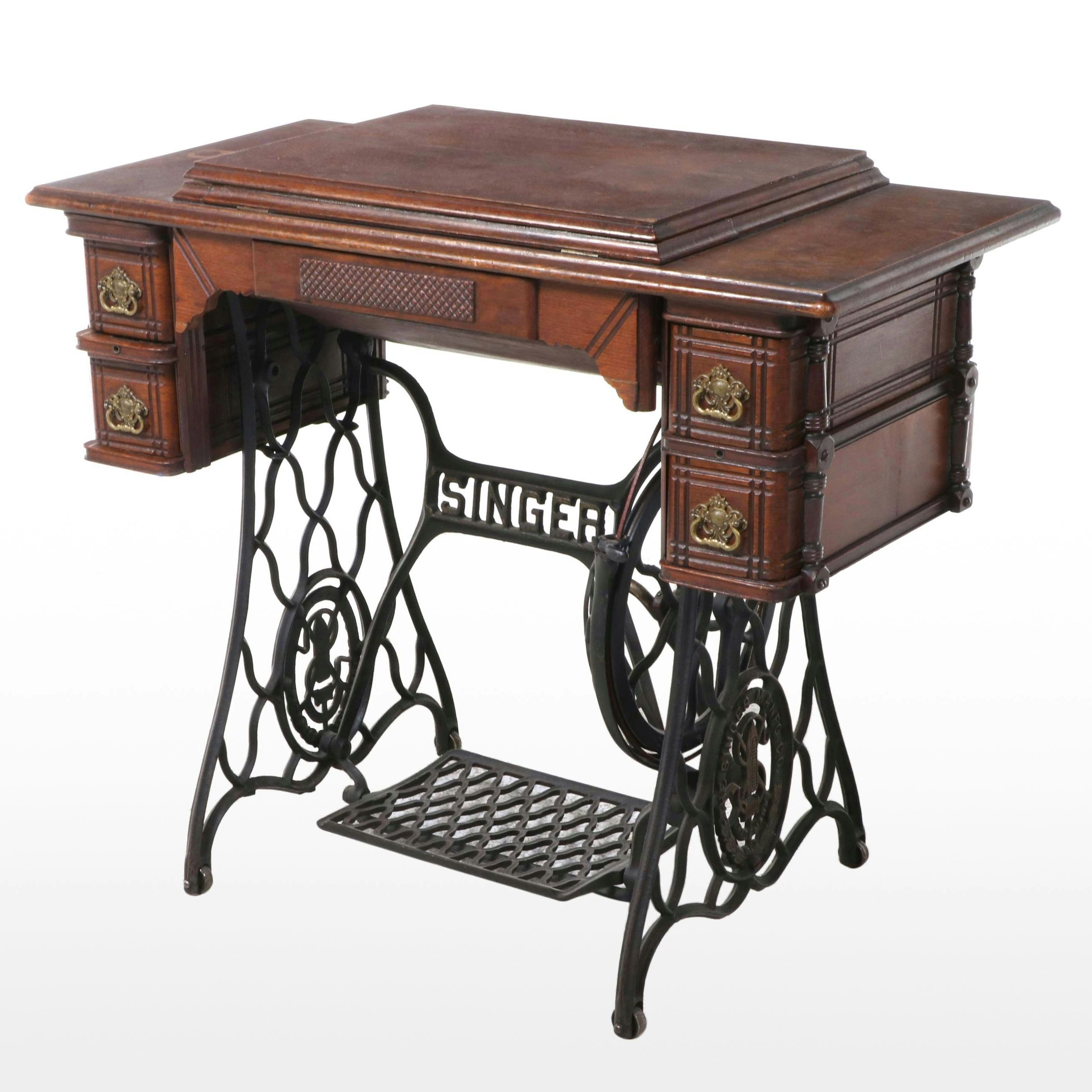 Singer Antique Sewing Machine with Treadle Table, Circa 1906
