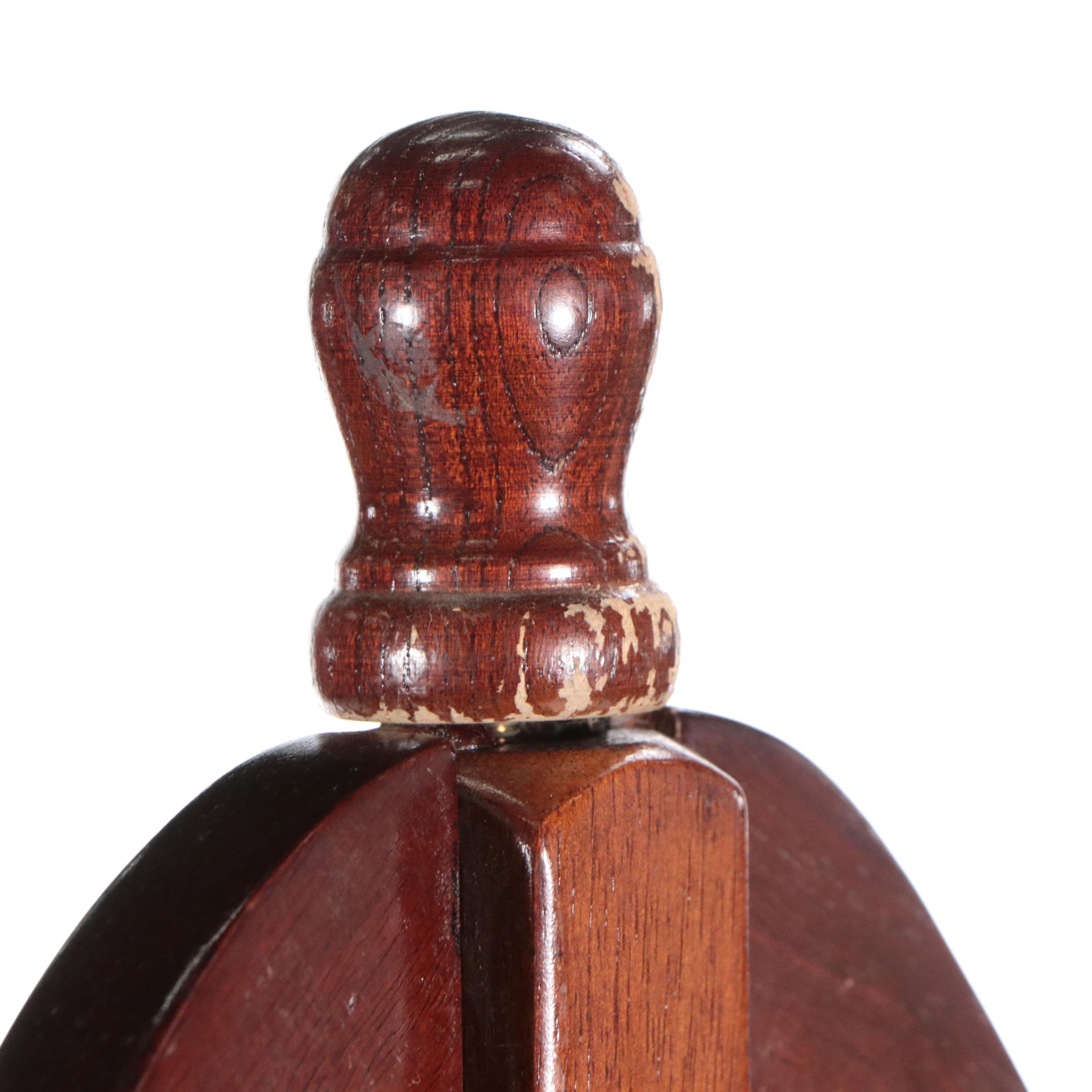 Thomas Pacconi Classics Wooden Quilt Rack