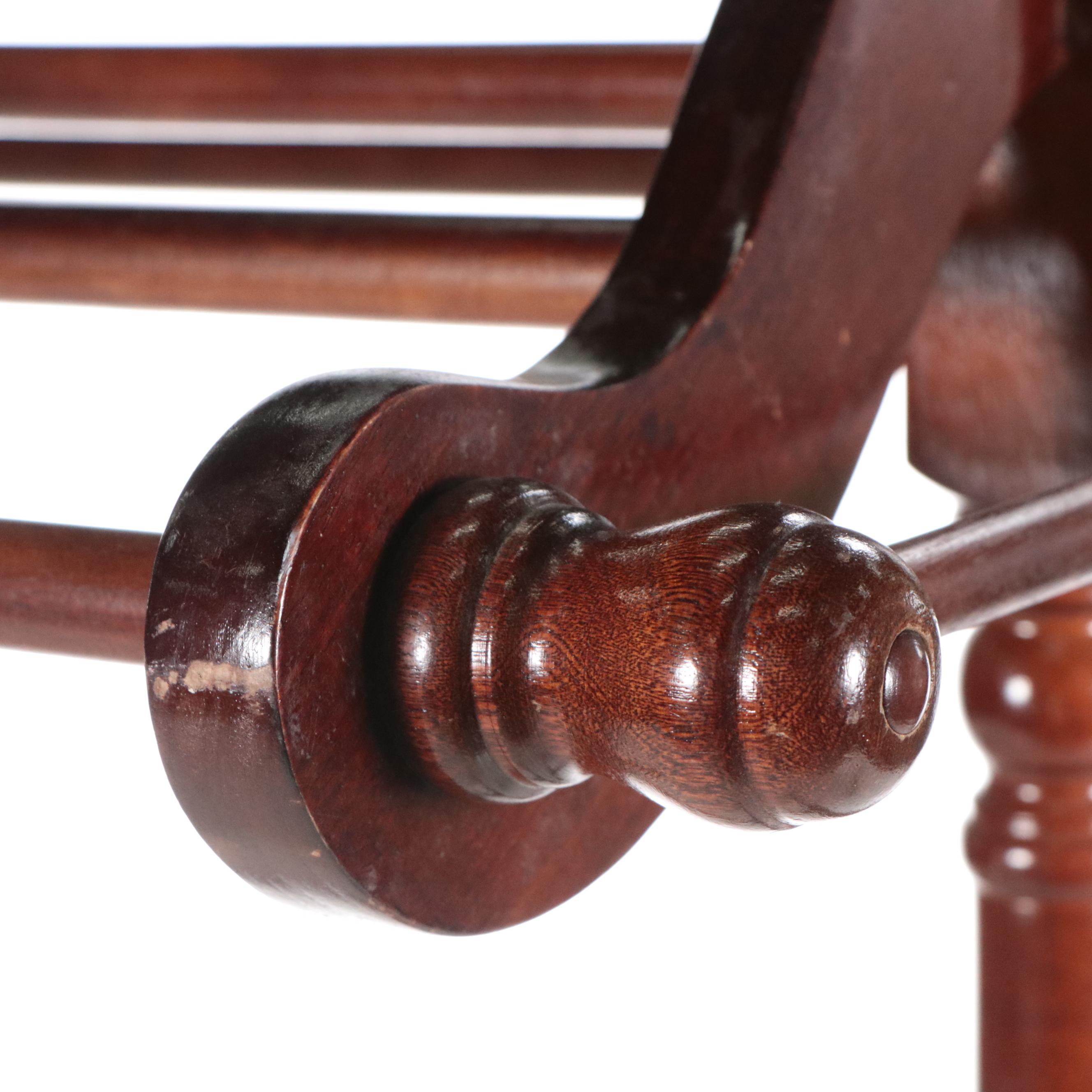 Thomas Pacconi Classics Wooden Quilt Rack