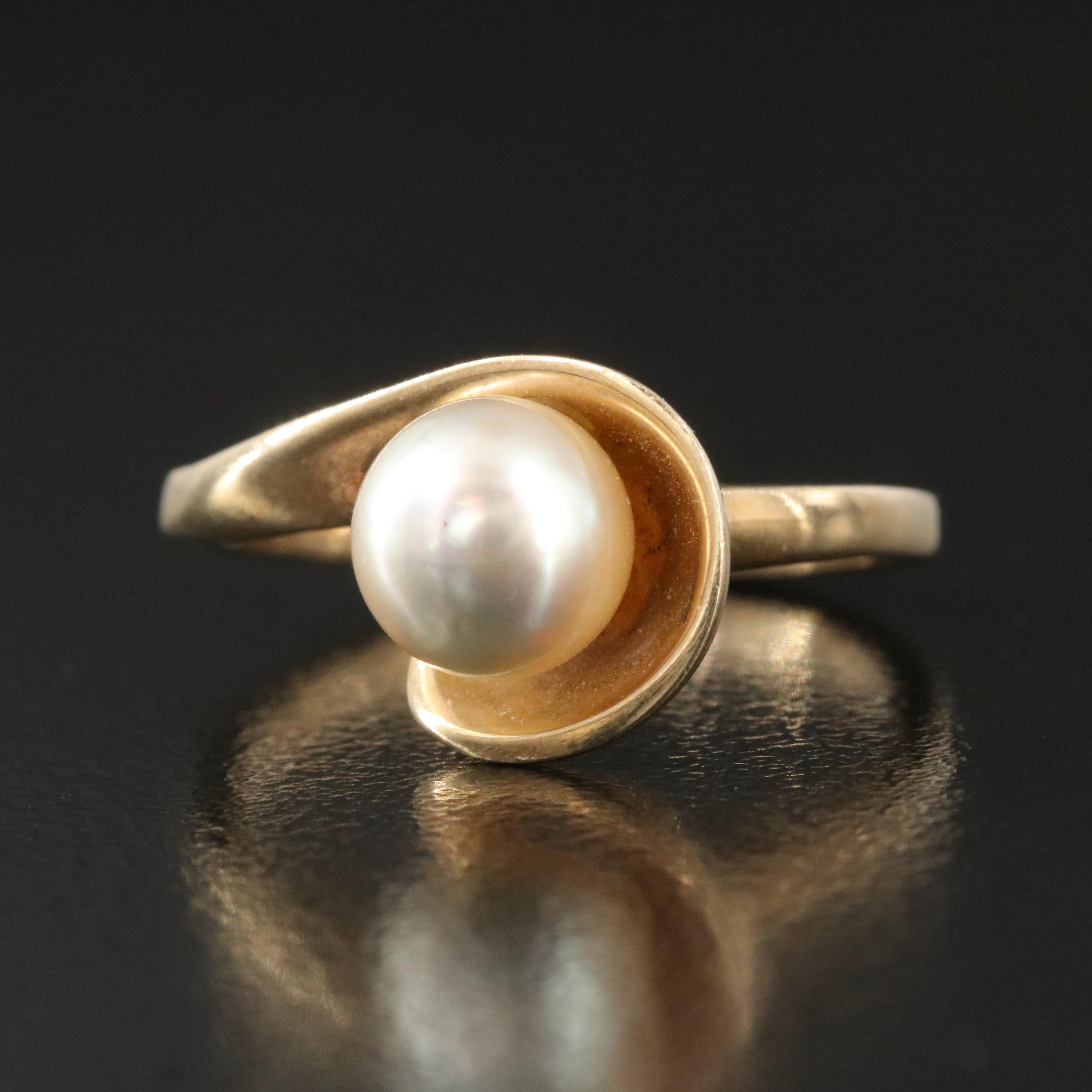 10K Pearl Tapered Ring