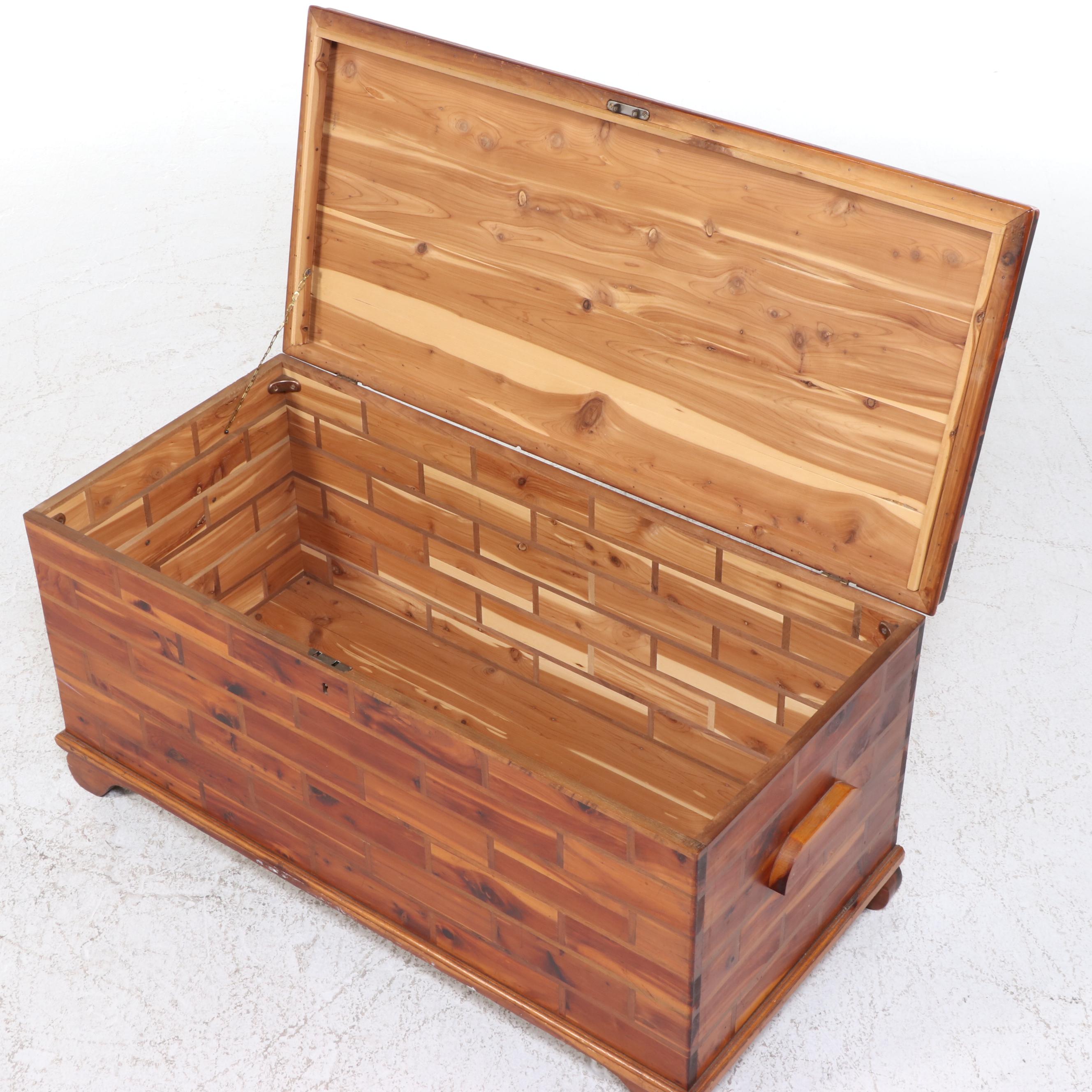 American Primitive Style Cedar Blanket Chest, Early to Mid-19th Century