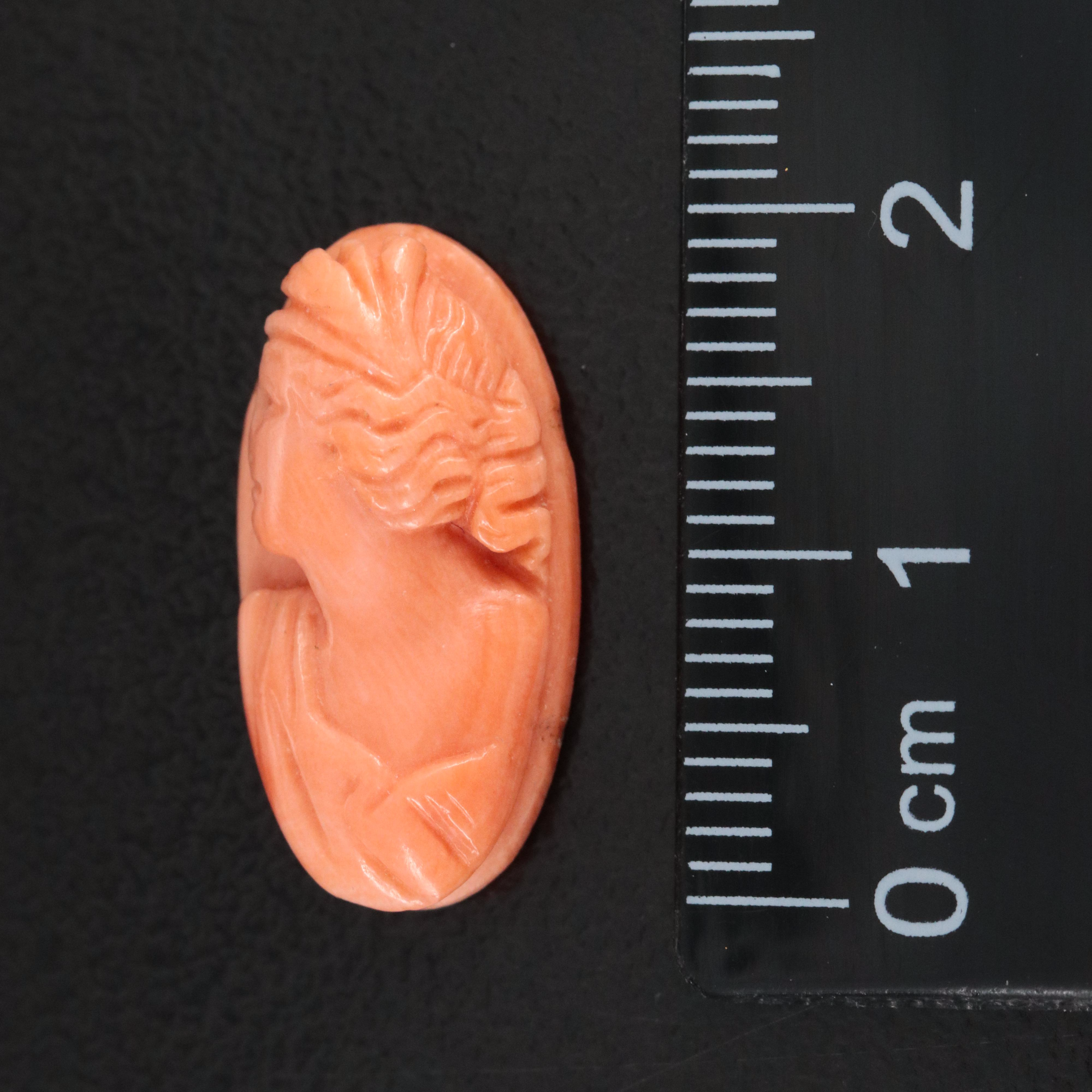 Loose Coral Cameo