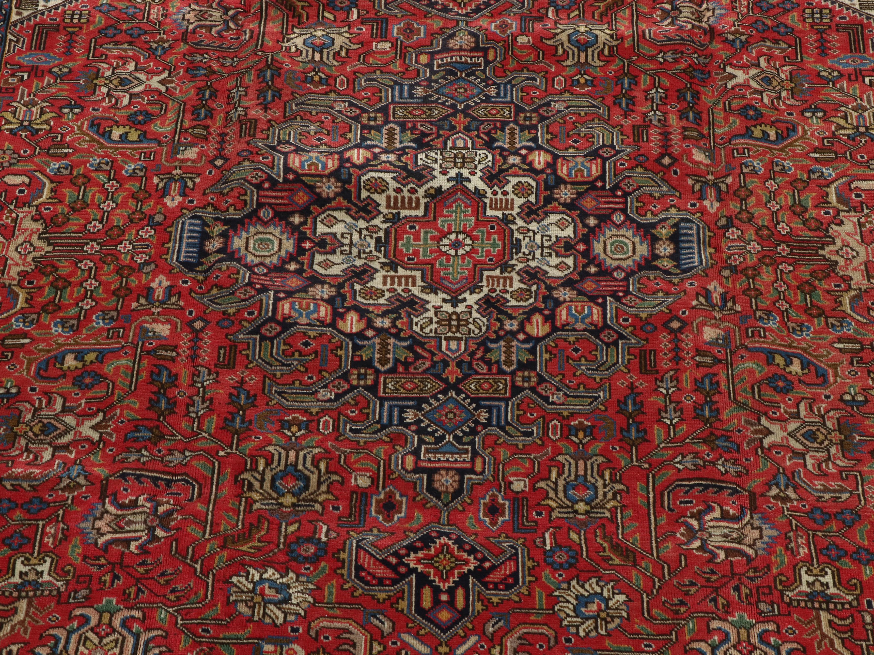 9'6 x 12'6 Hand-Knotted Persian Heriz Room-Sized Rug