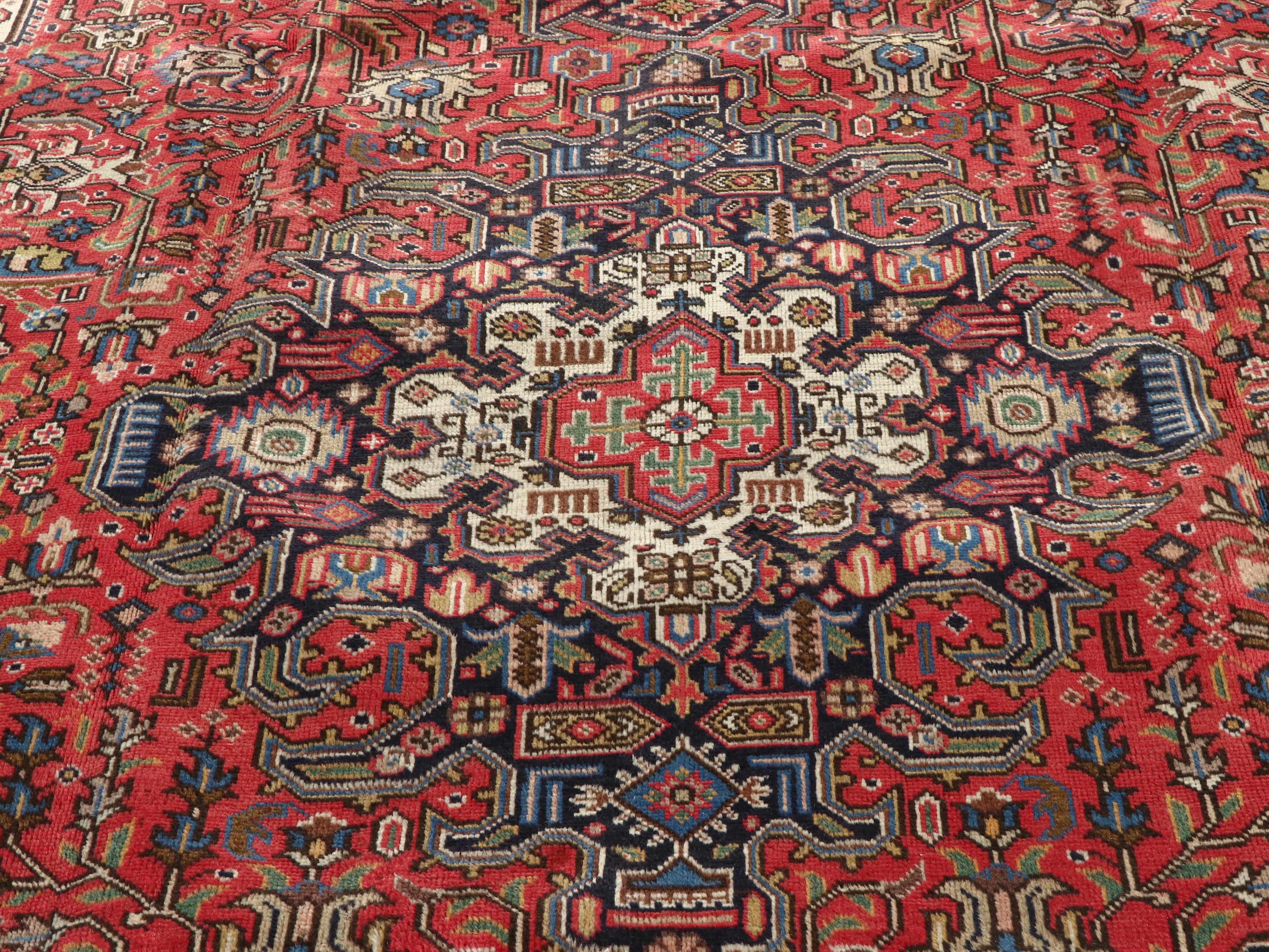 9'6 x 12'6 Hand-Knotted Persian Heriz Room-Sized Rug