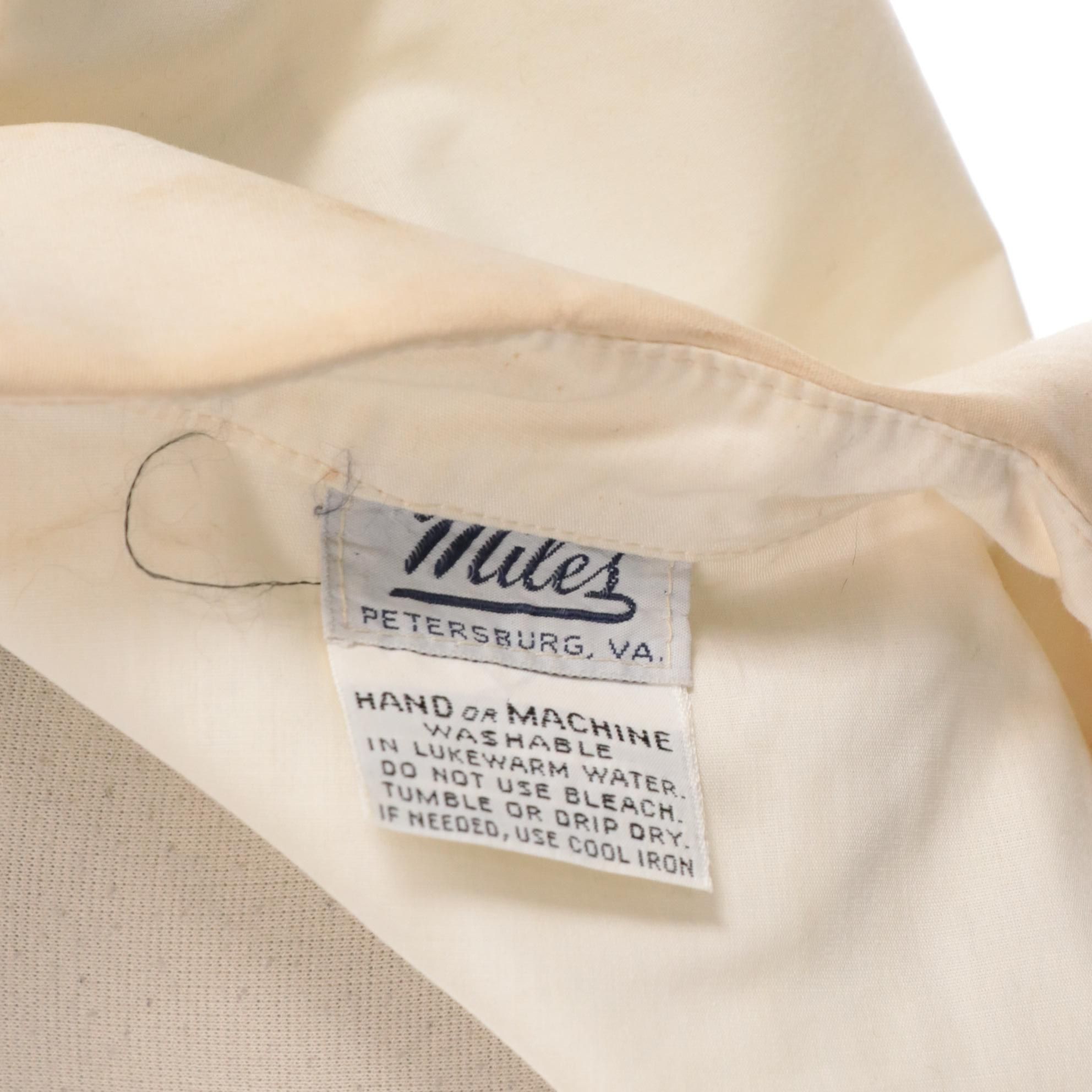 Women's Vietnam Era US Navy and 1980s US Air Force Dress Blue Uniforms